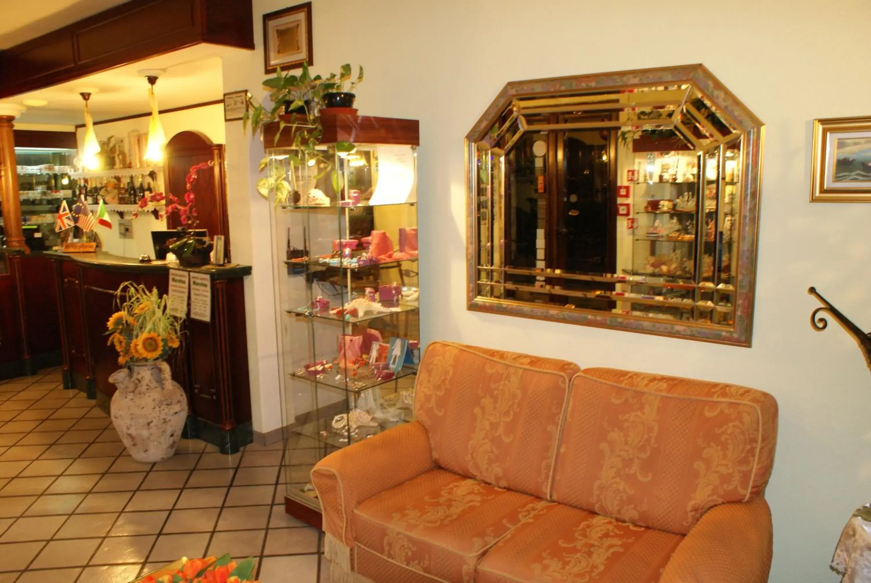 Lobby or reception, Seating Area in Hotel Ristorante Borgo La Tana