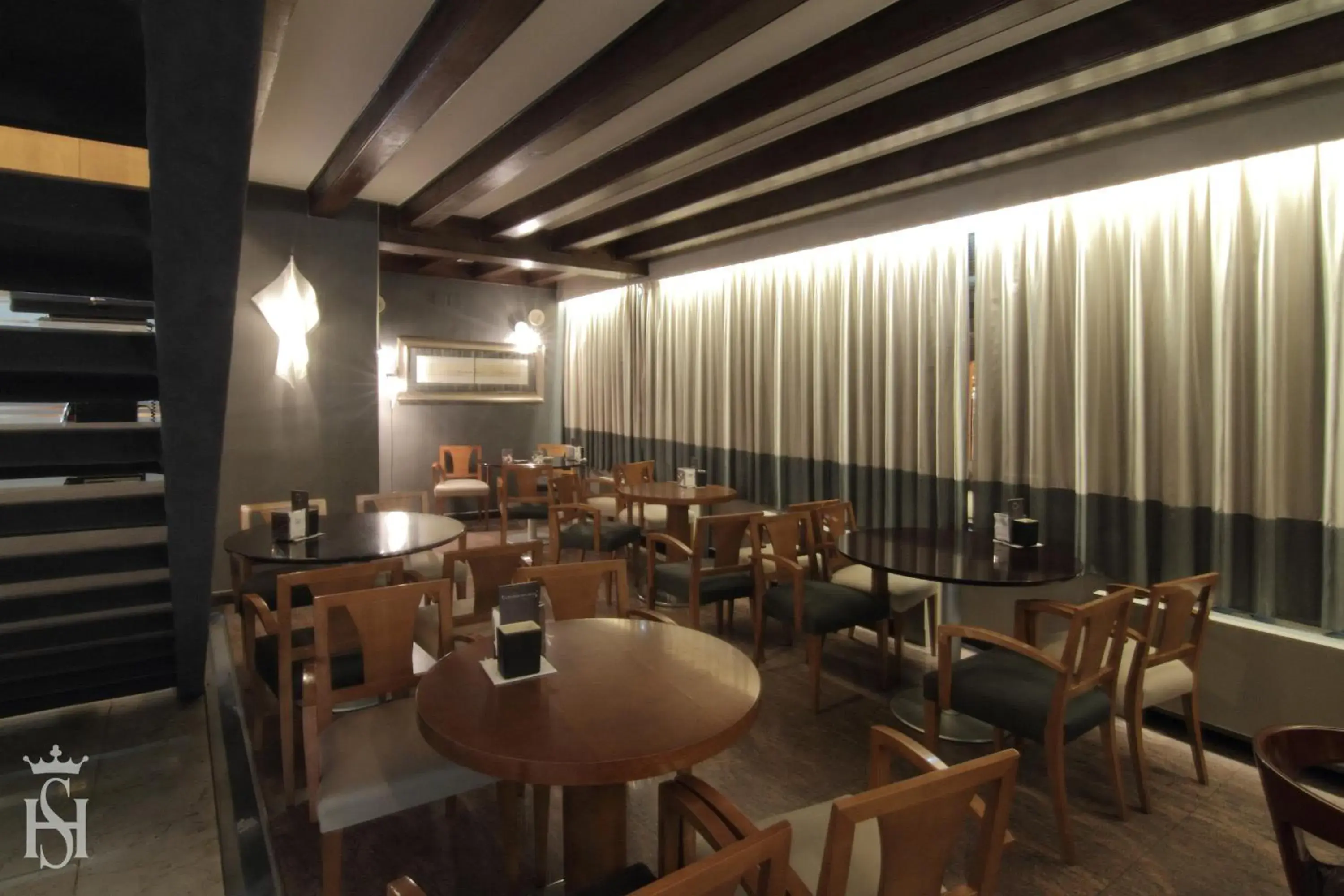 Lounge or bar, Restaurant/Places to Eat in Hotel Castilla Vieja