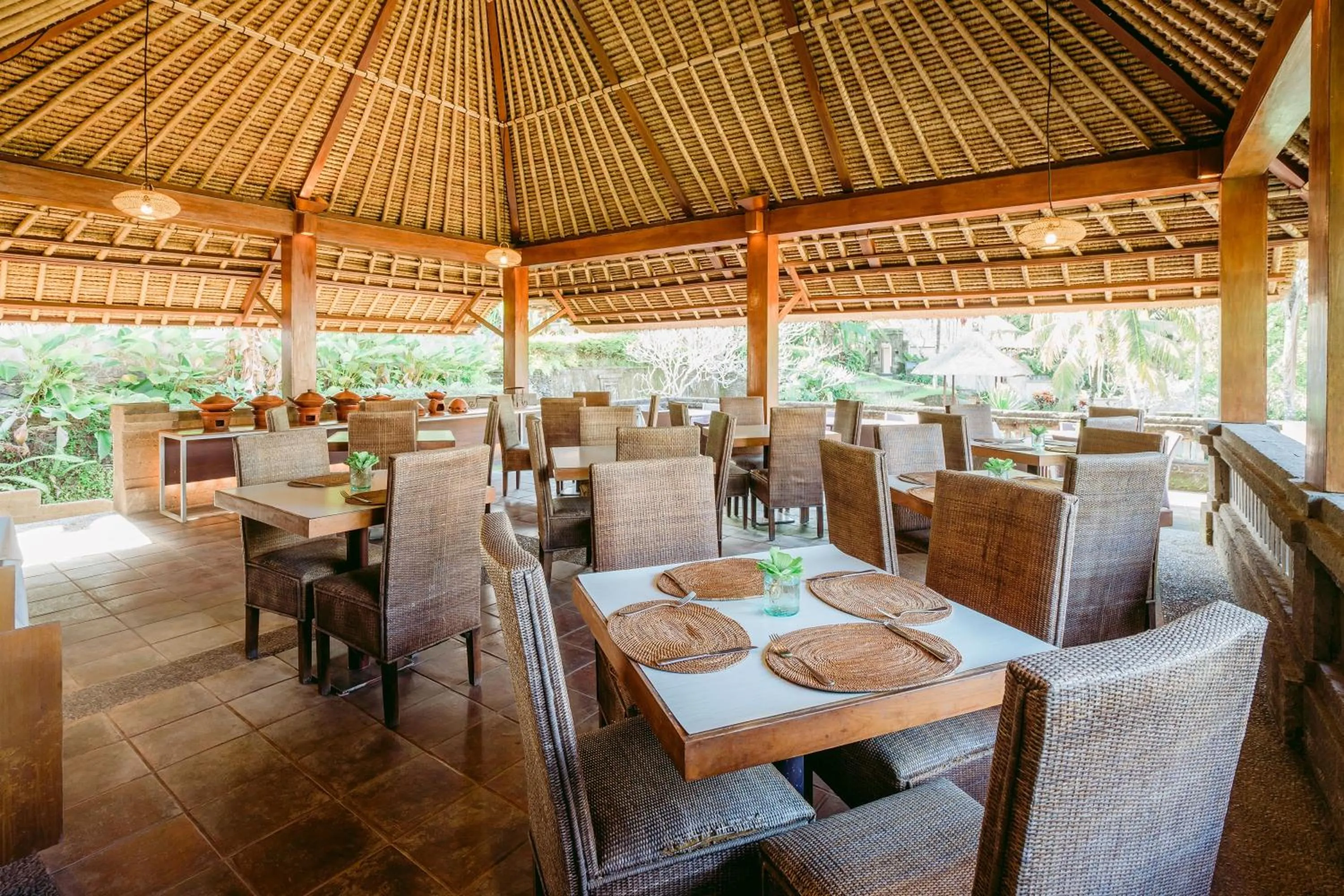 Restaurant/places to eat in Pertiwi Resort & Spa