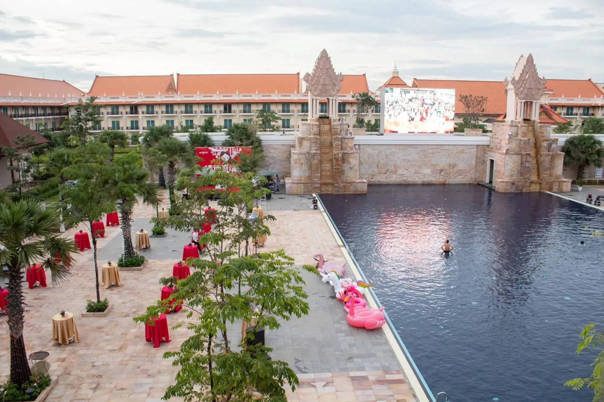 Swimming pool in Sokha Siem Reap Resort & Convention Center