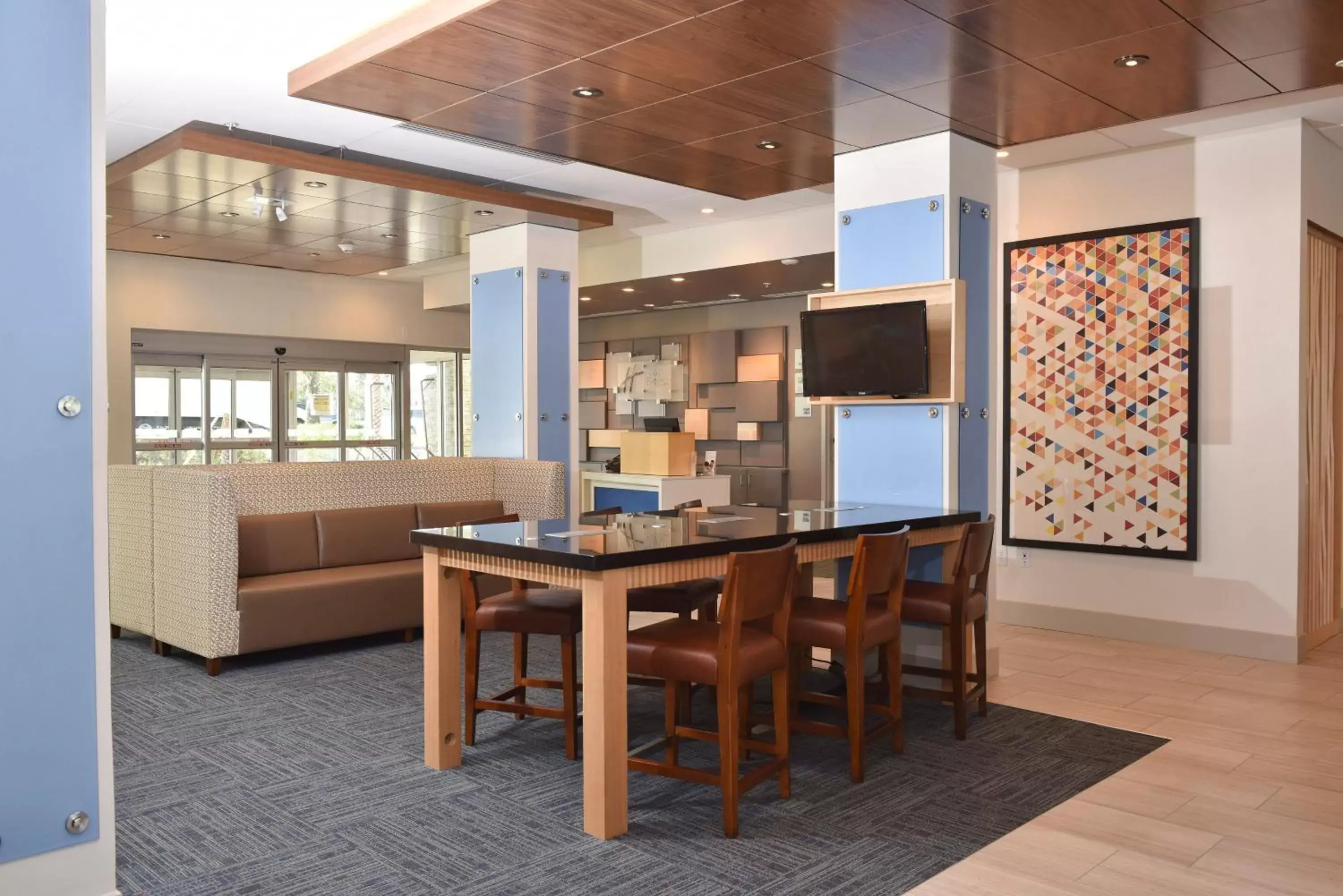 Lobby or reception in Holiday Inn Express & Suites - Orlando - Lake Nona Area, an IHG Hotel