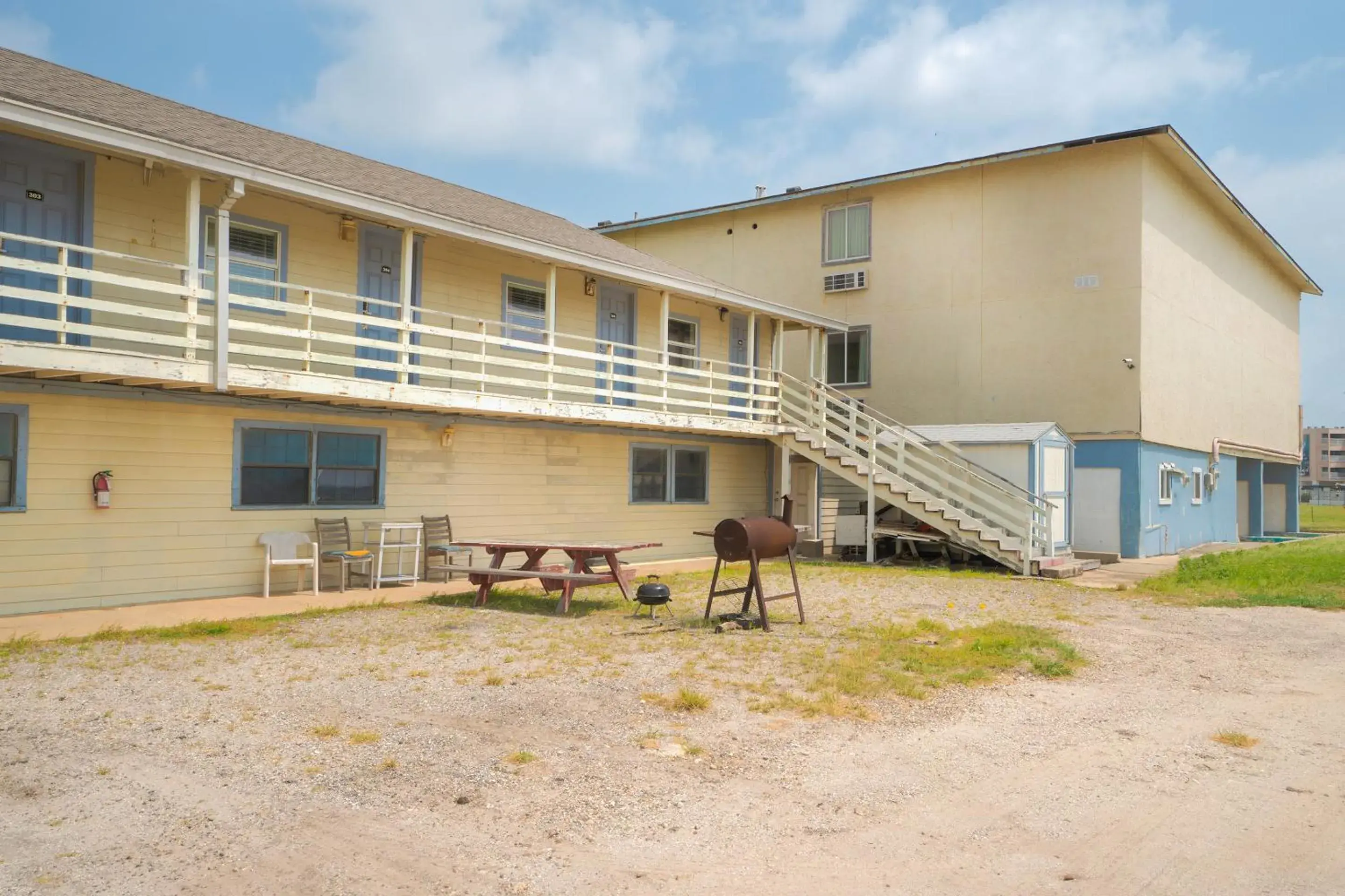 Facade/entrance, Property Building in Budget Inn By OYO Corpus Christi Beach