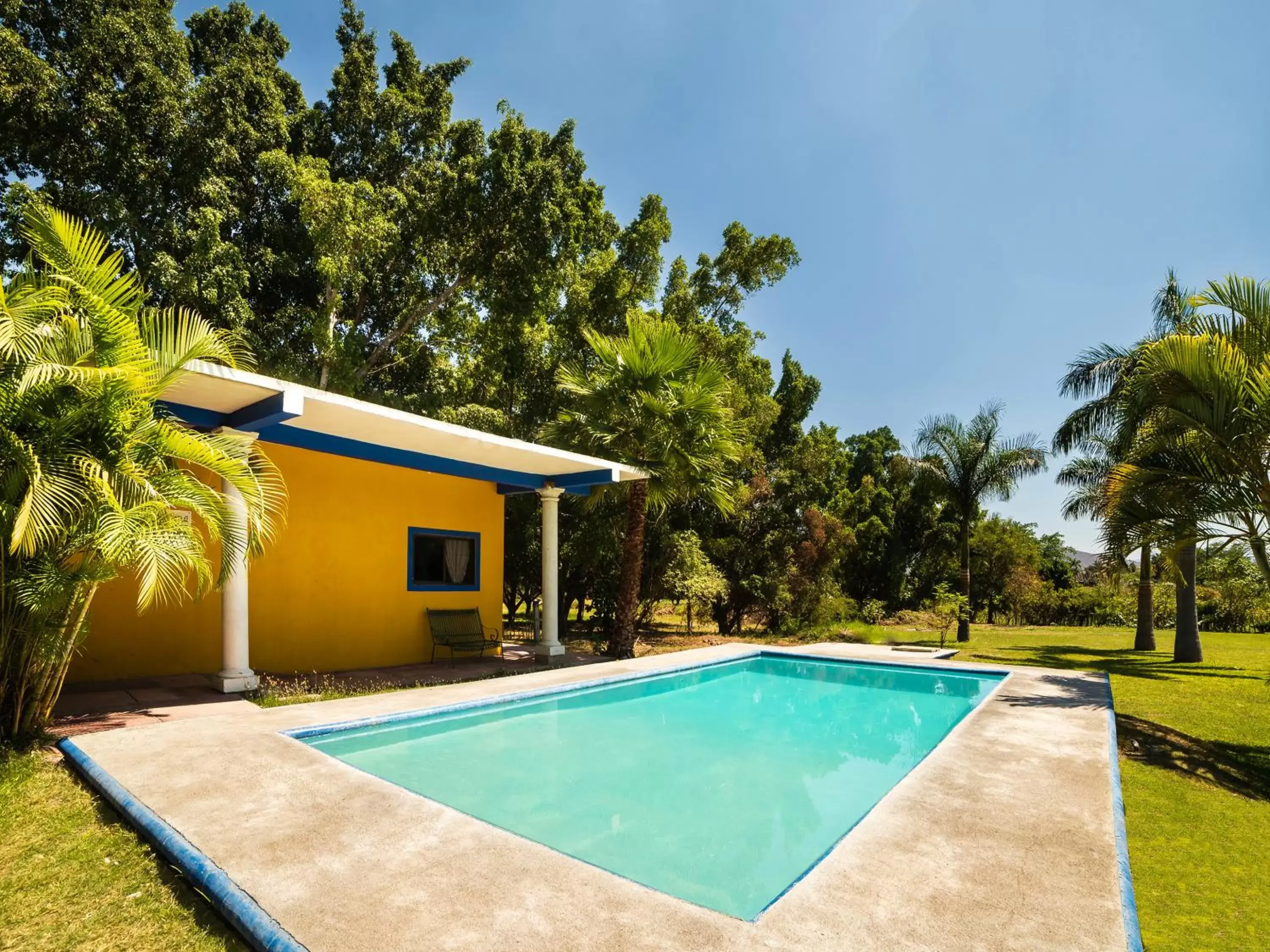 Pool view, Swimming Pool in Villas El Paraiso