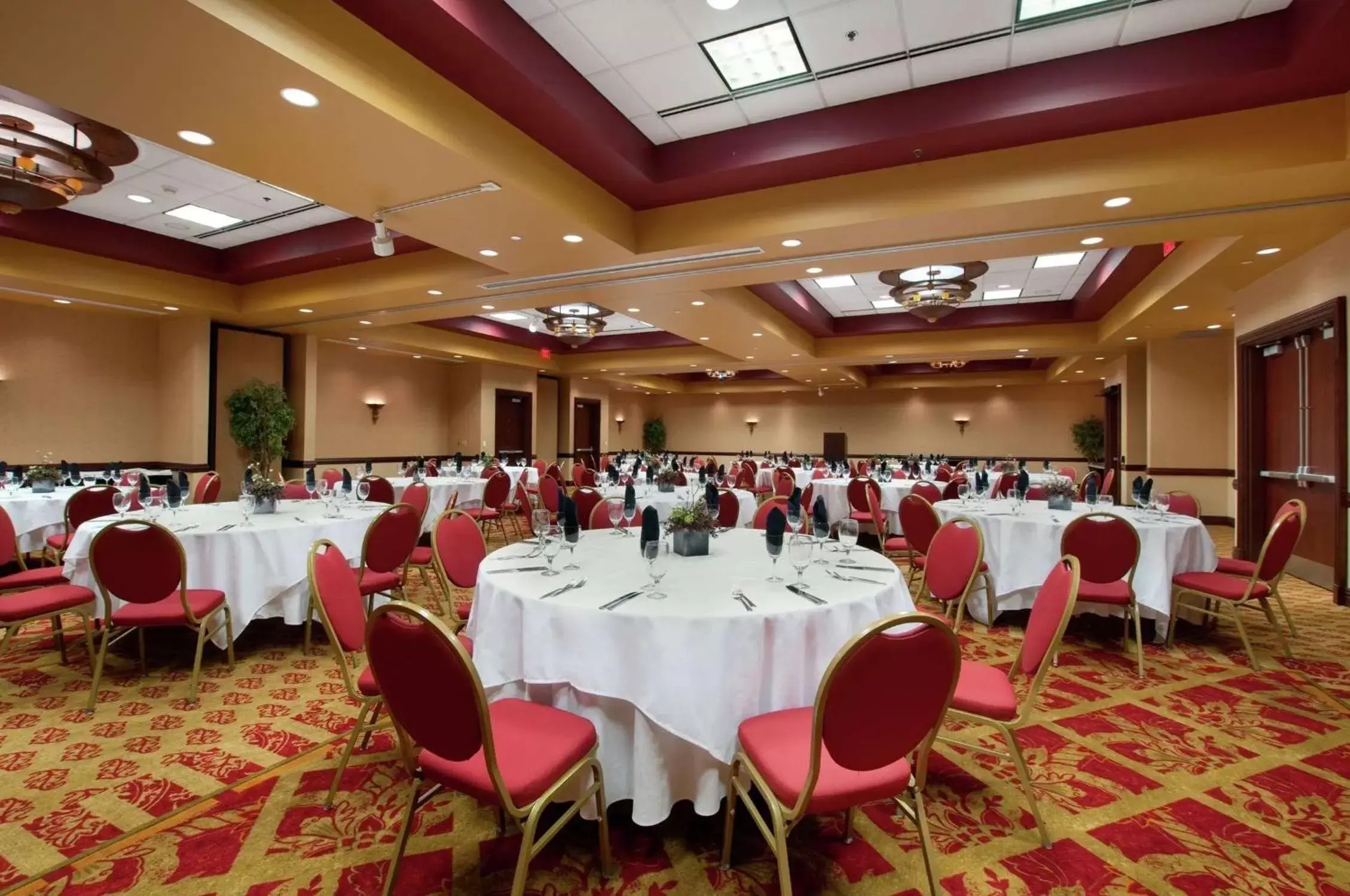 Meeting/conference room, Banquet Facilities in Embassy Suites Huntsville