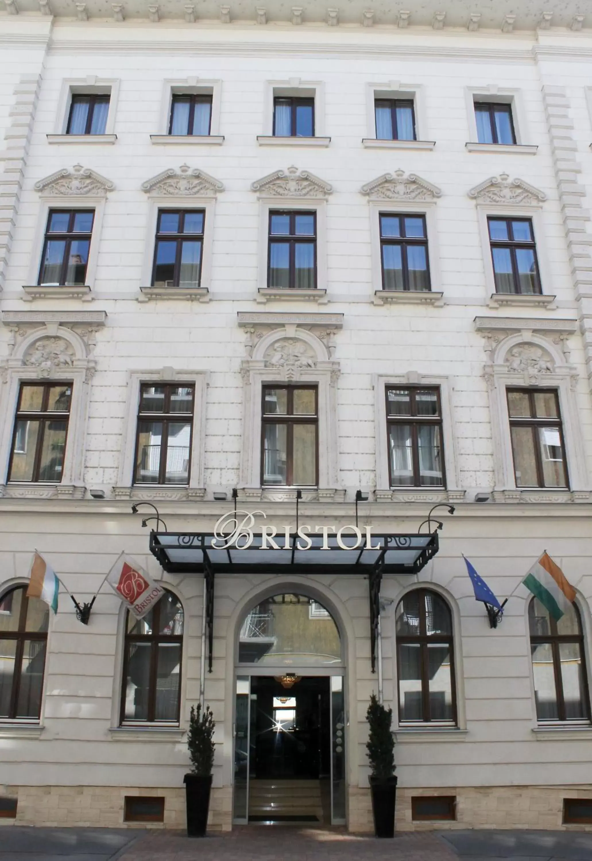 Facade/entrance, Property Building in Hotel Bristol Budapest