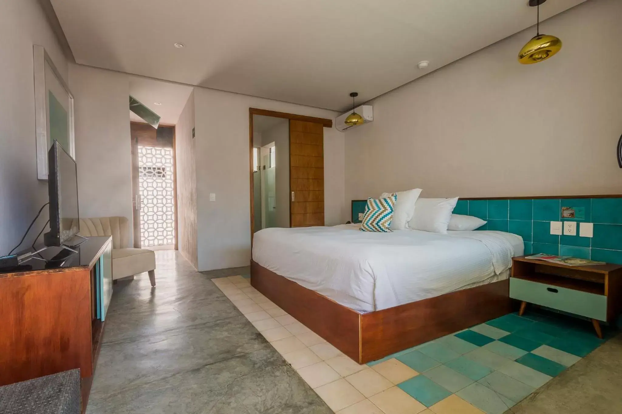 Photo of the whole room, Bed in O' Tulum Boutique Hotel - Adults Only