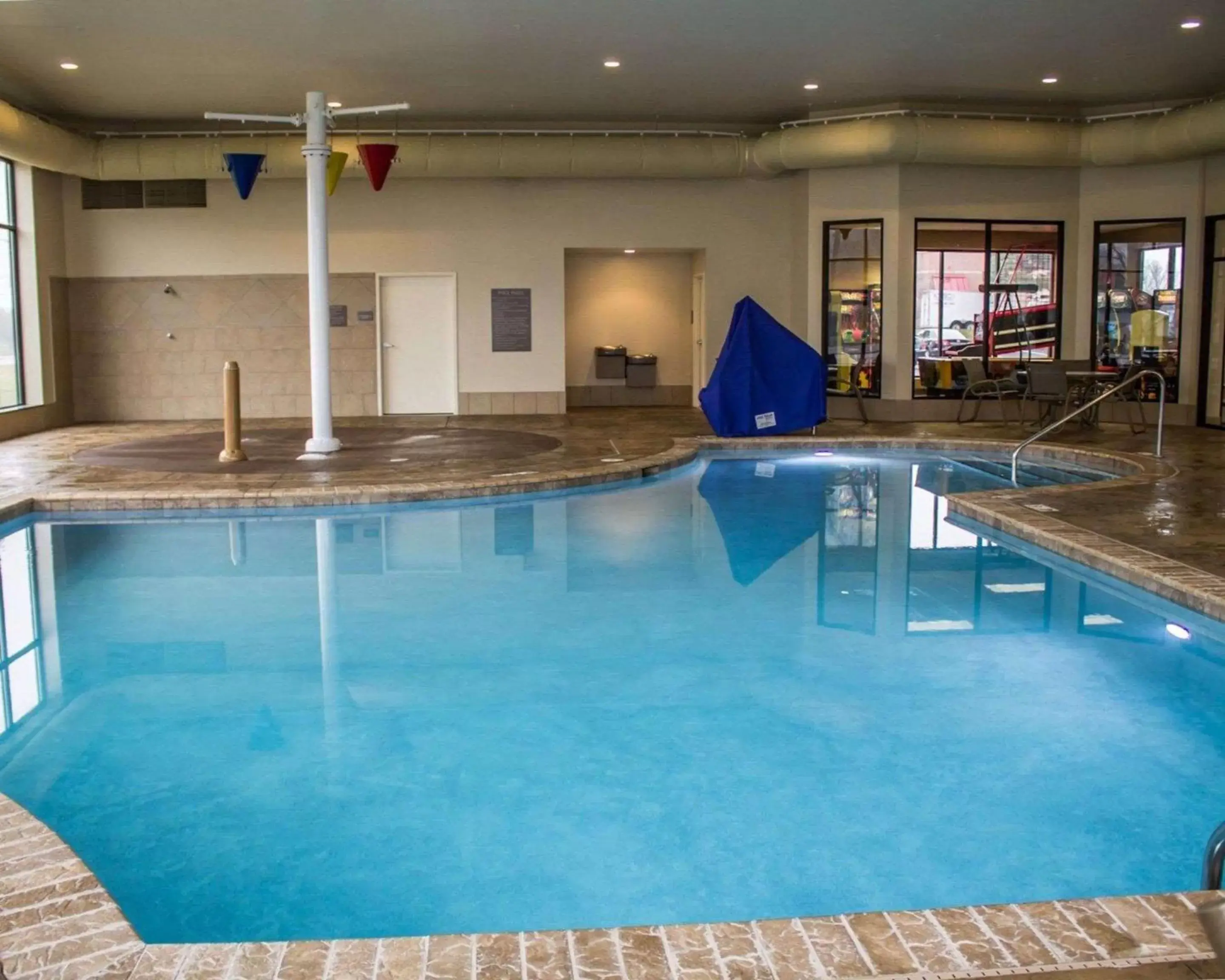 On site, Swimming Pool in Comfort Inn & Suites Wadsworth