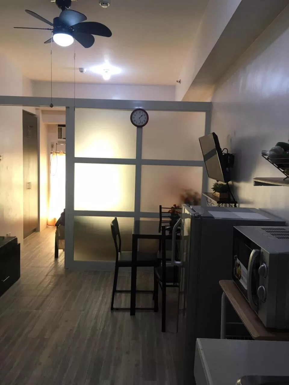 Bed in Condo with Free Swimming Pool & Viewing Deck