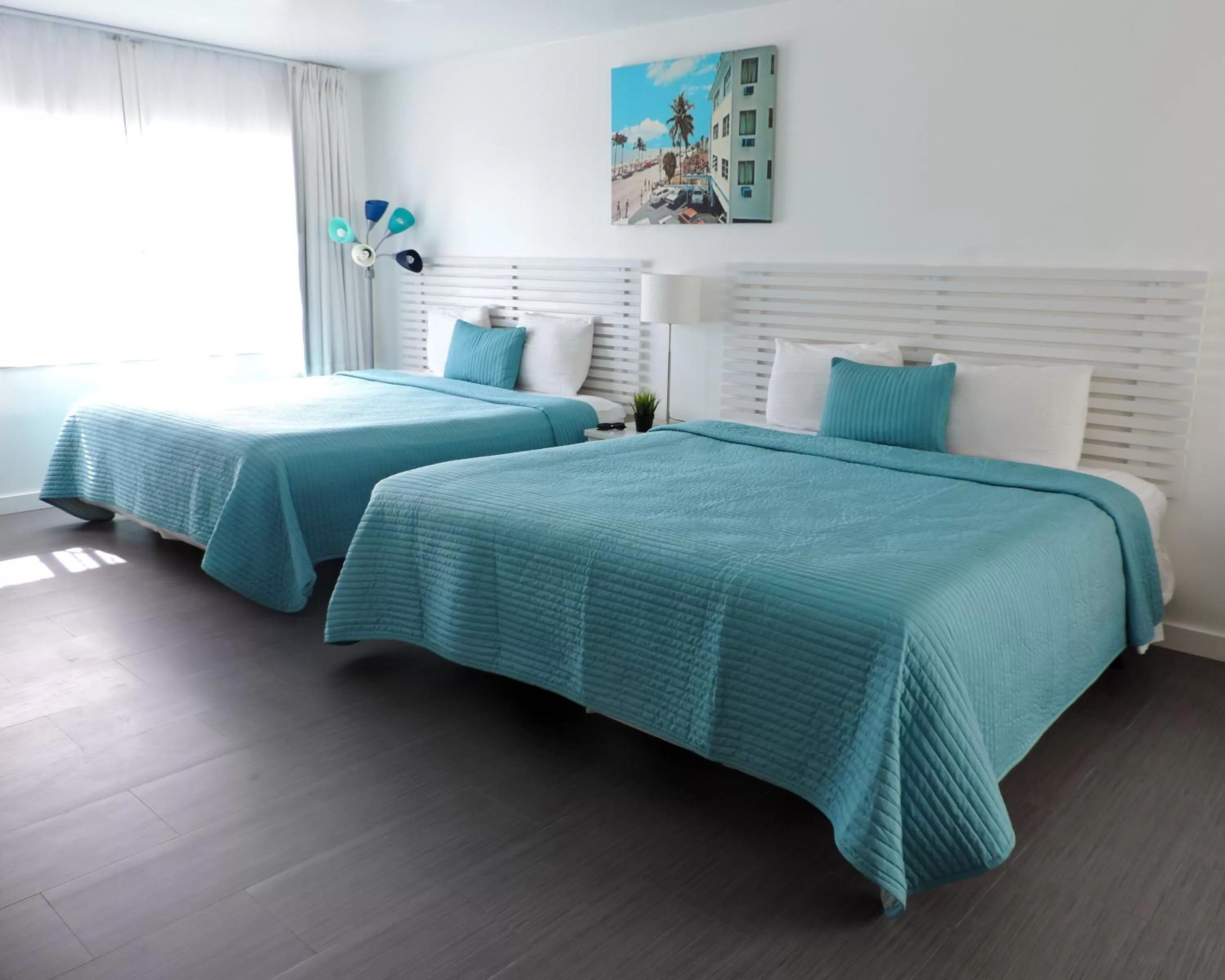 Bedroom, Bed in Snooze