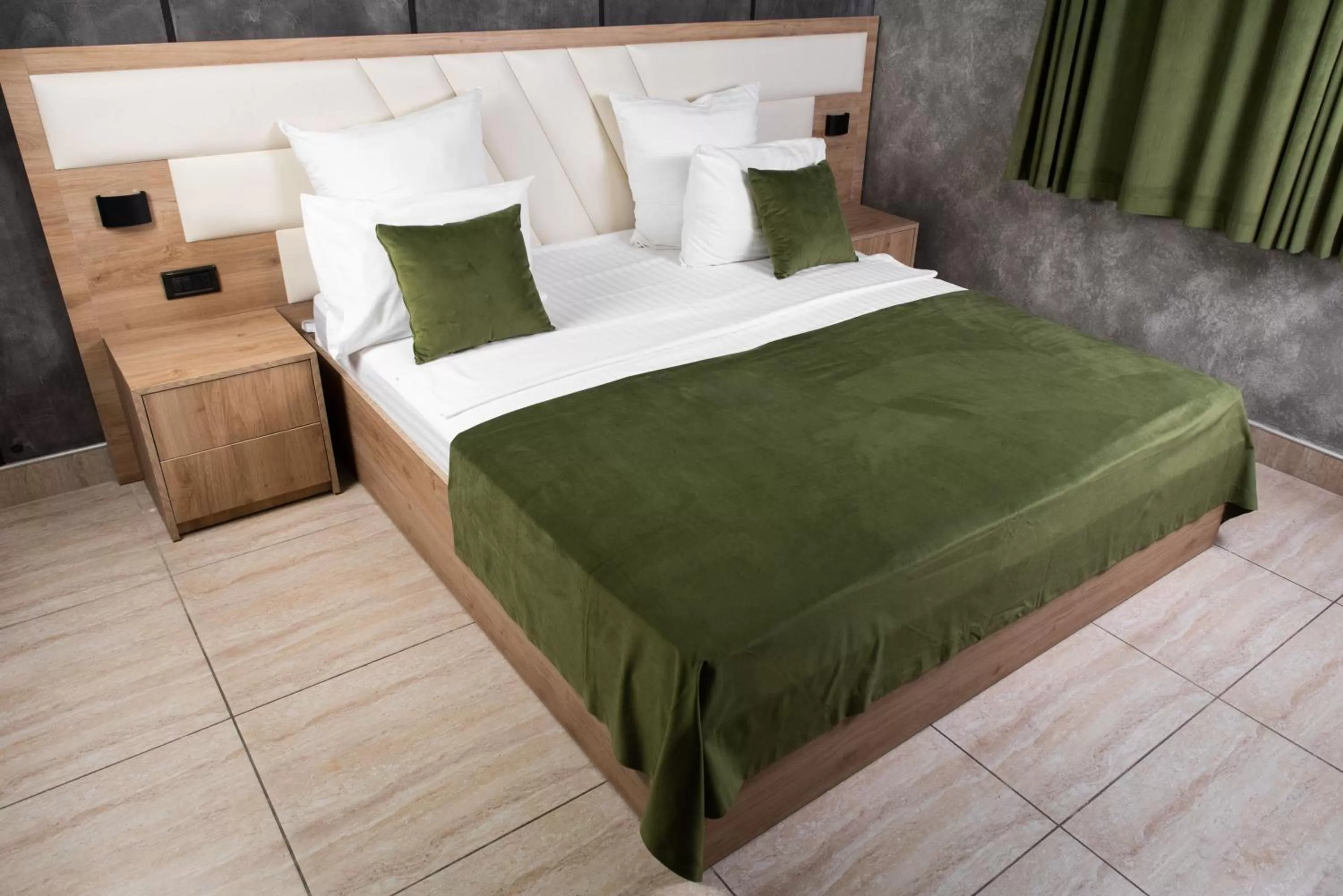 Bed in Avan Plaza Hotel