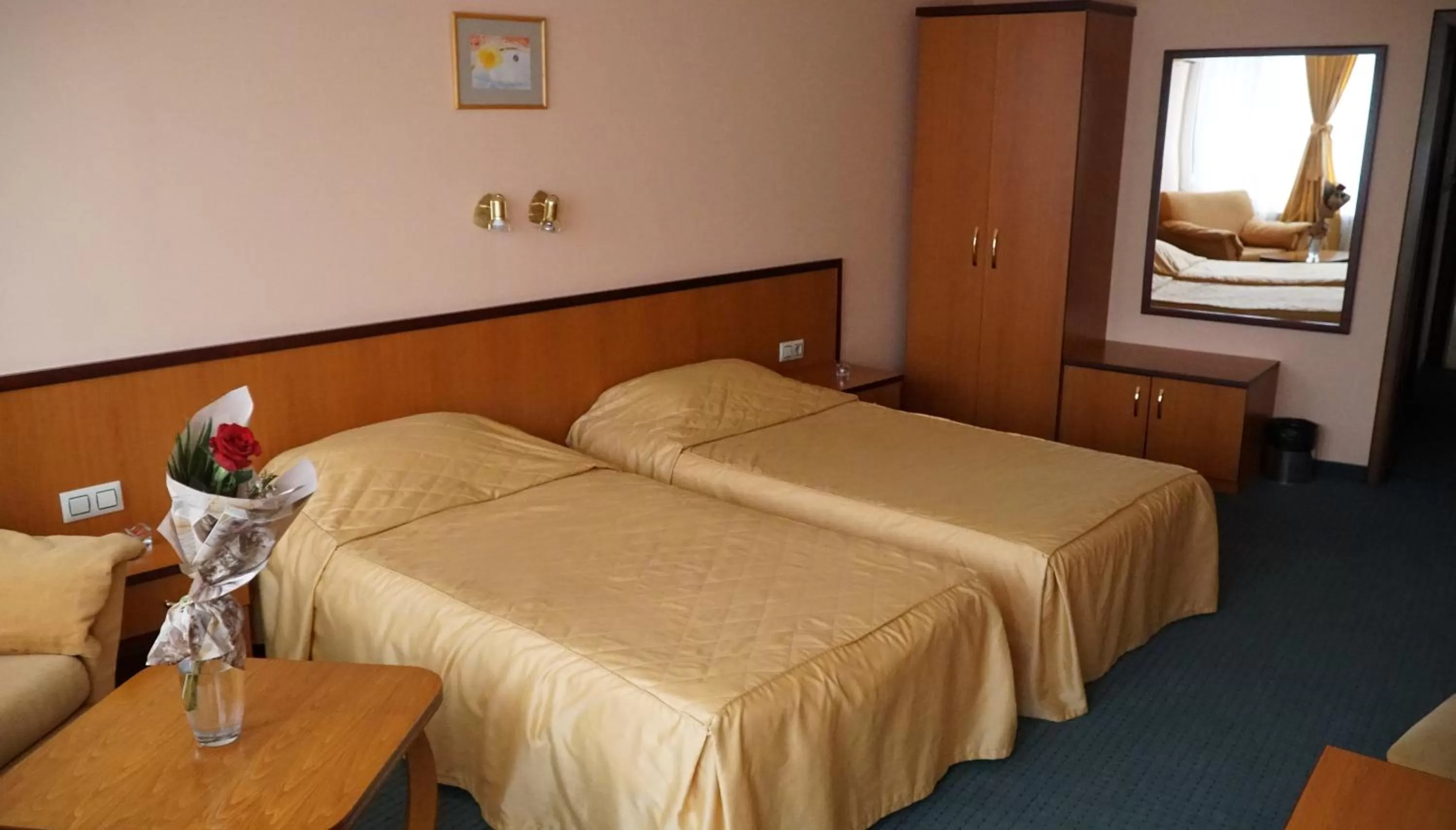 Bed in Troyan Plaza Hotel
