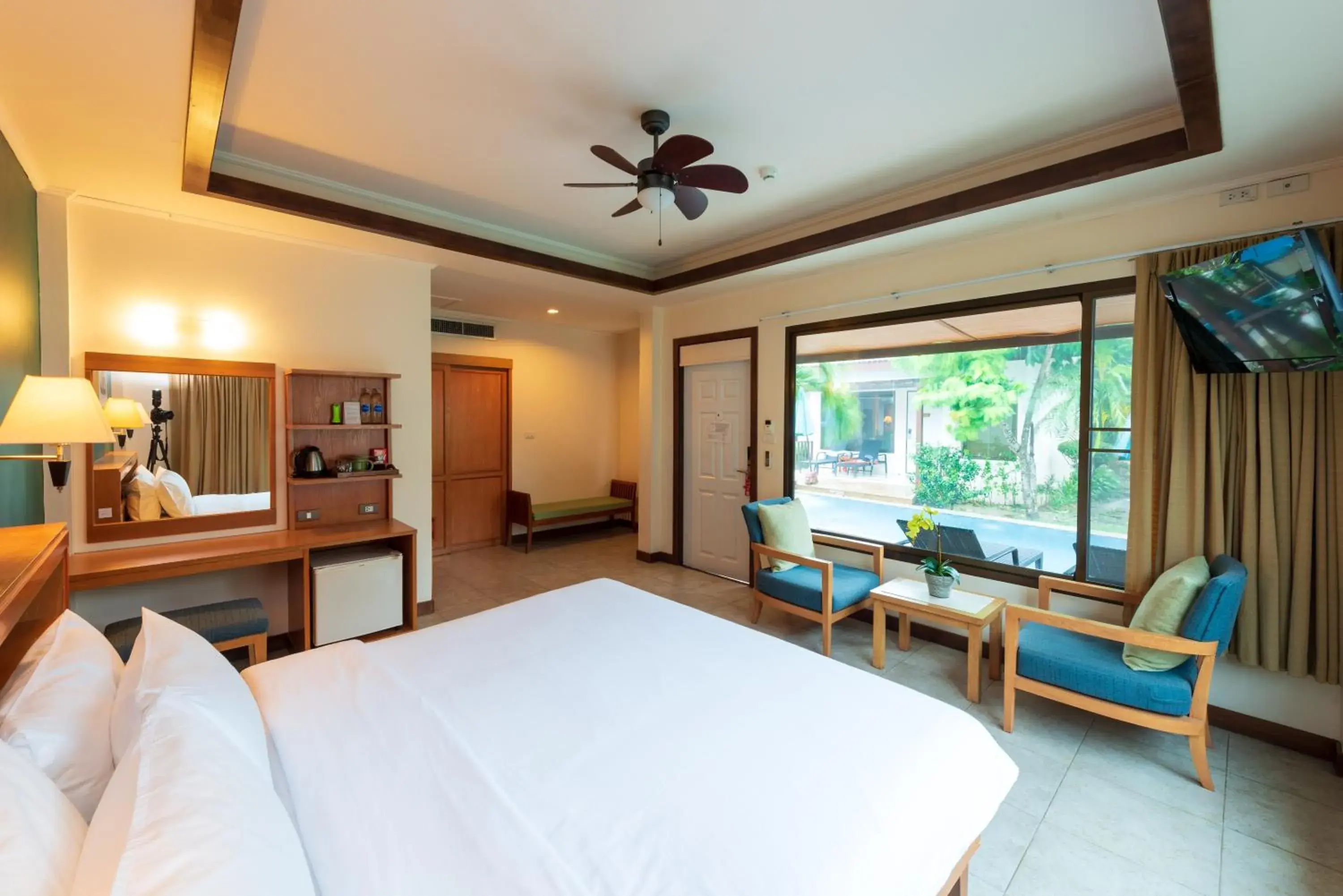 Bed in Pinnacle Grand Jomtien Resort and Beach Club - SHA Extra Plus