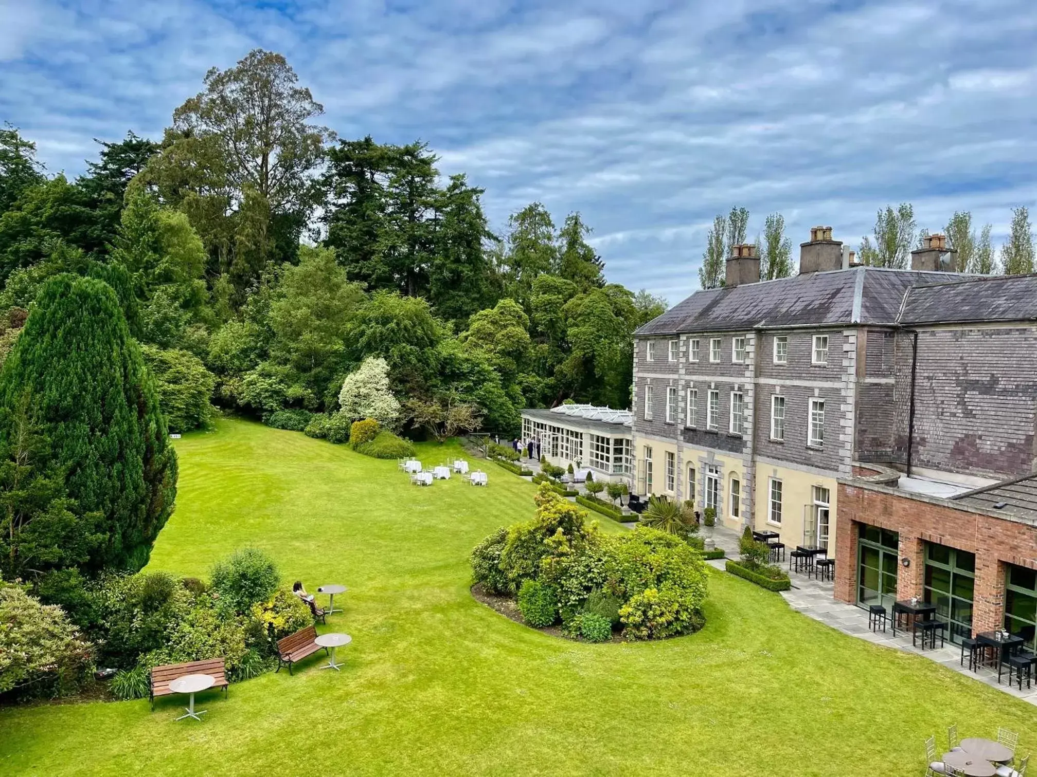 Garden, Property Building in Maryborough Hotel & Spa