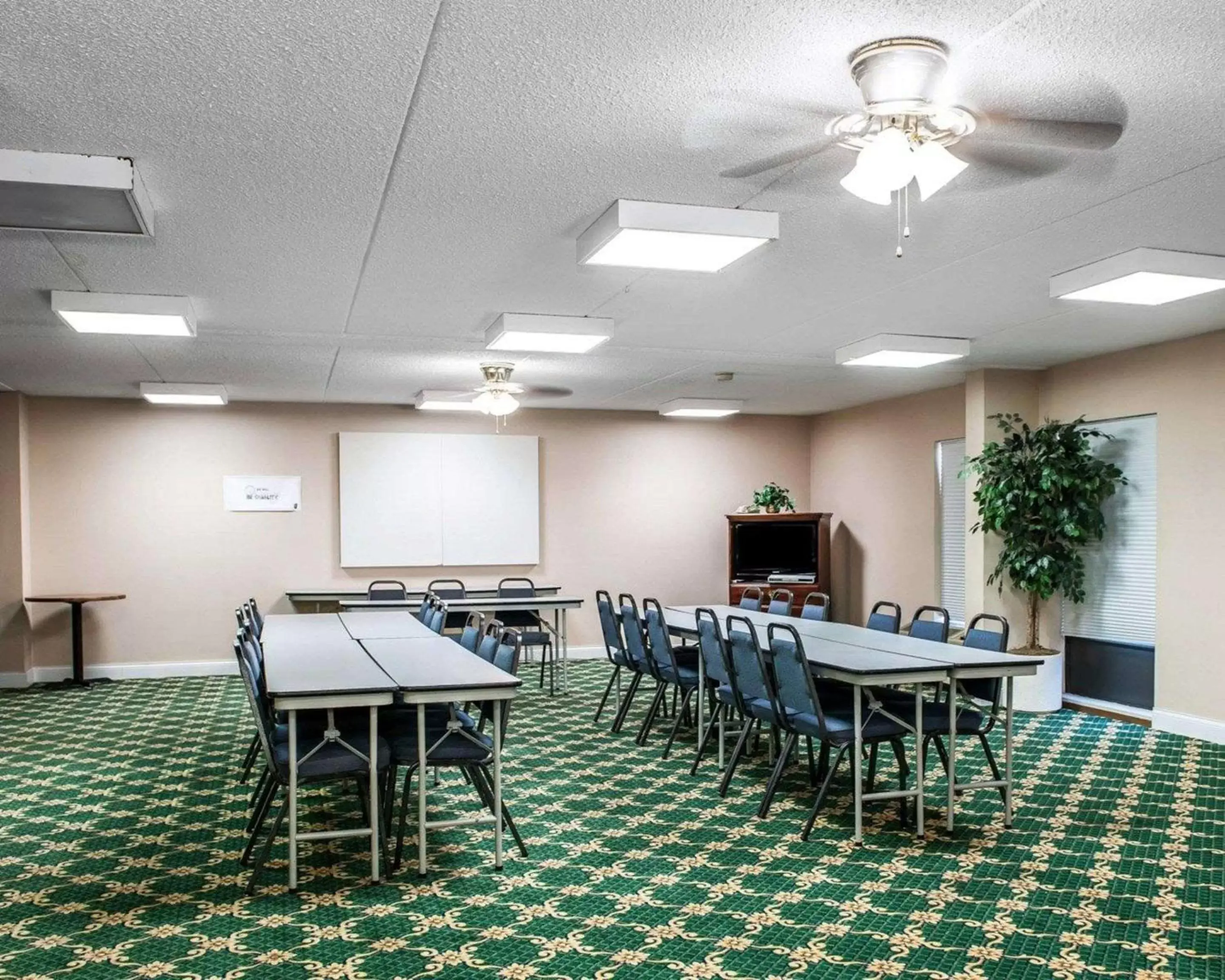 On site, Business Area/Conference Room in Quality Inn Rochester