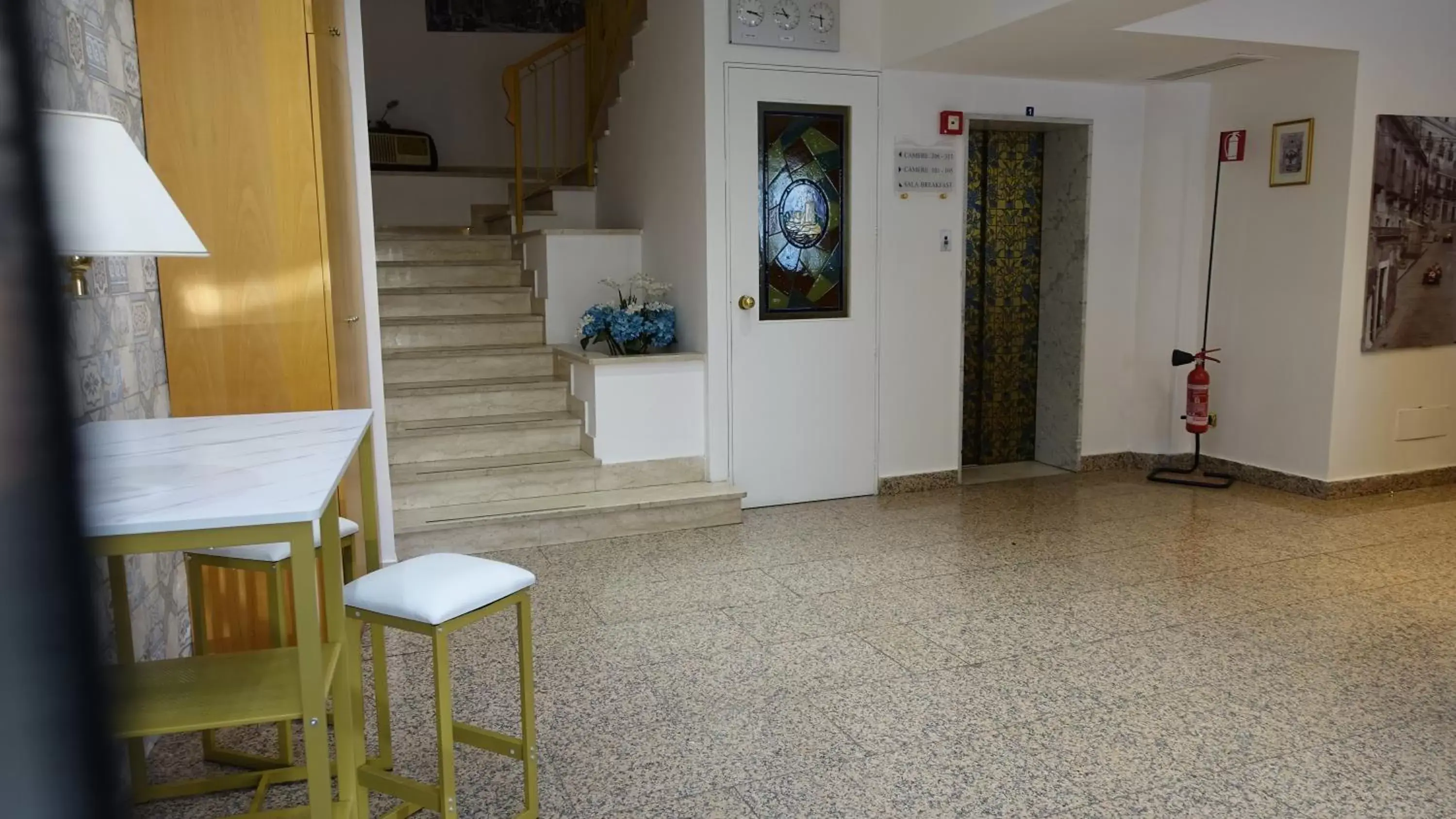 Lobby or reception, Seating Area in Hotel Bristol