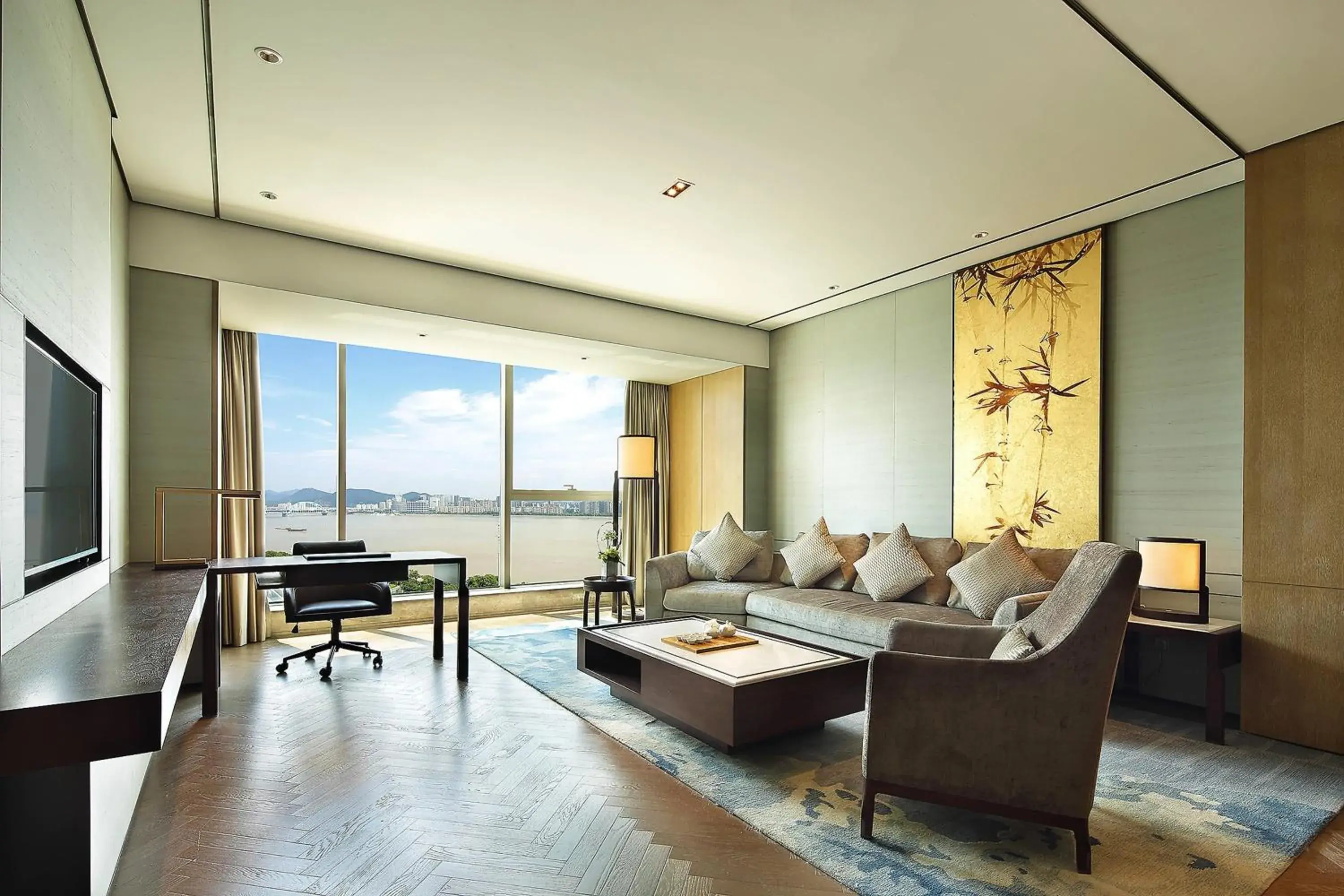 Living room, Seating Area in Sheraton Grand Hangzhou Binjiang Hotel