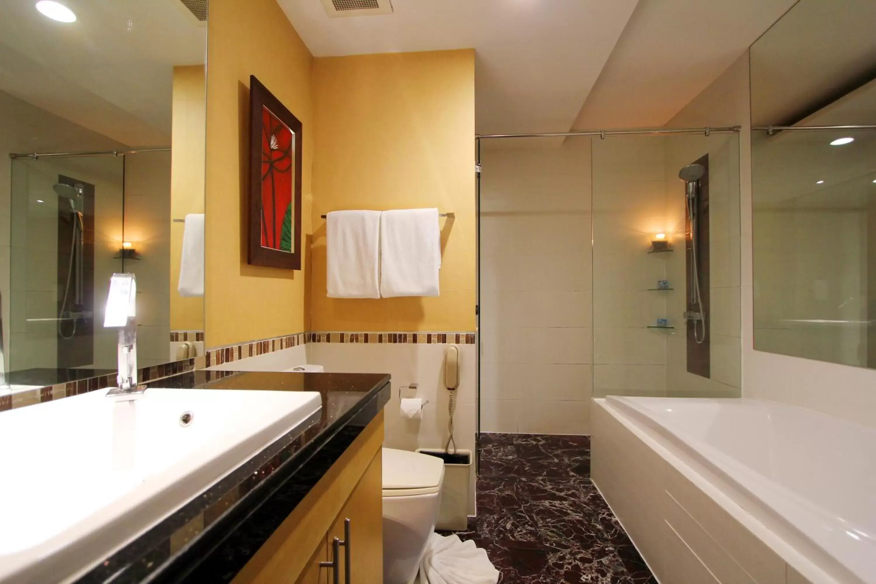 Shower, Bathroom in Urbana Sathorn Hotel, Bangkok