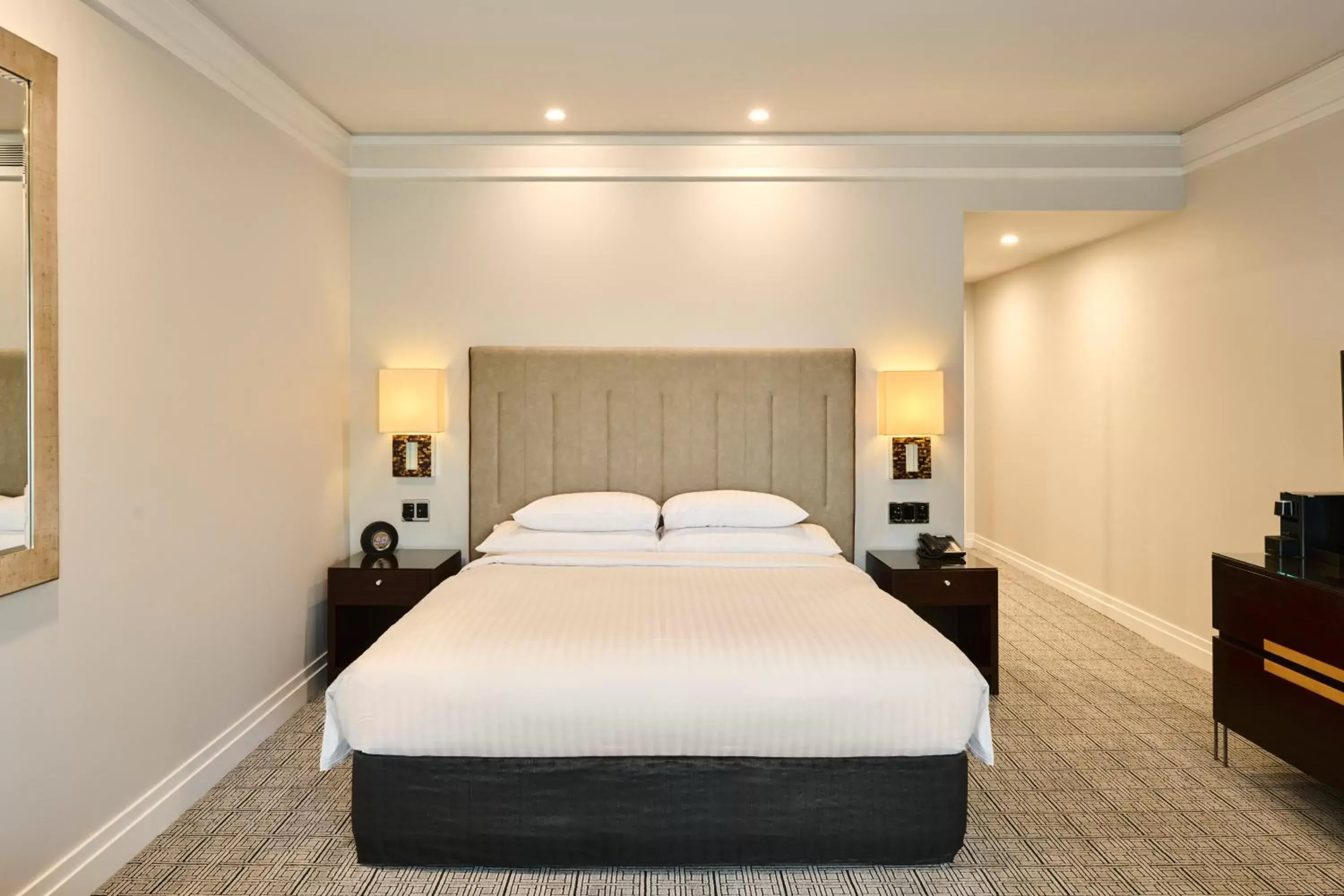 Bed in Hyatt Hotel Canberra - A Park Hyatt Hotel