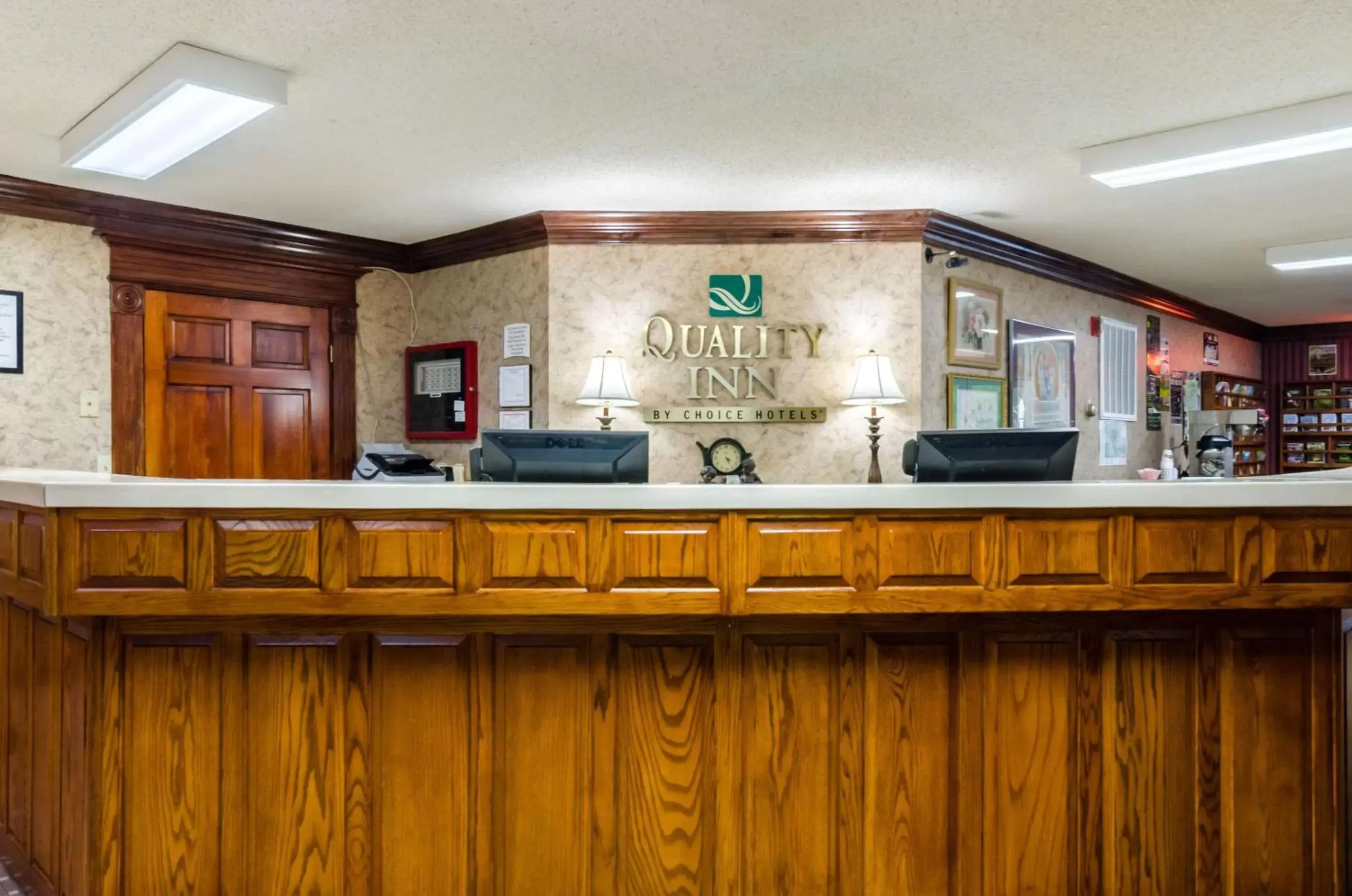 Lobby or reception in Quality Inn Eureka Springs South