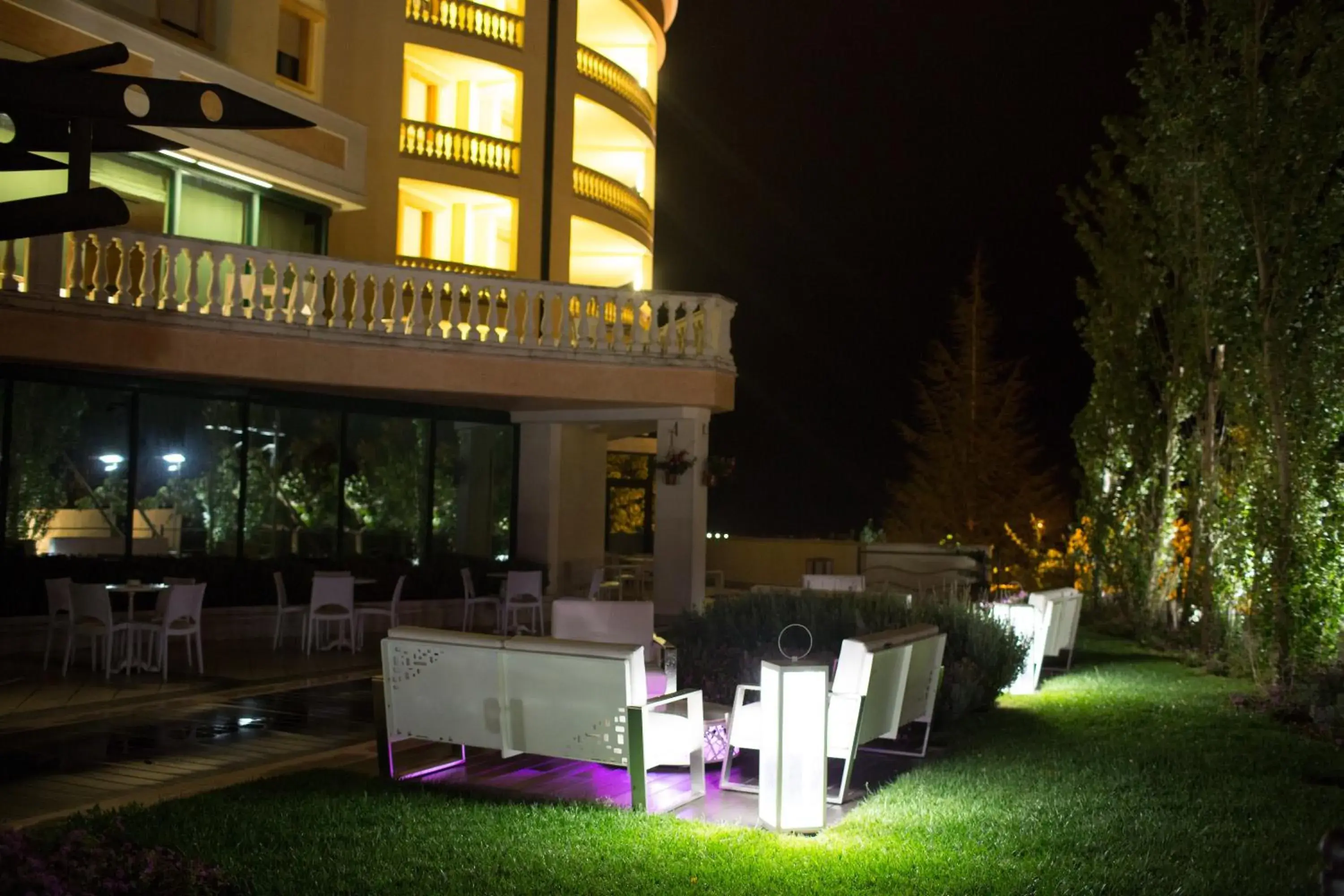 Balcony/Terrace, Property Building in Gran Paradiso Hotel Spa