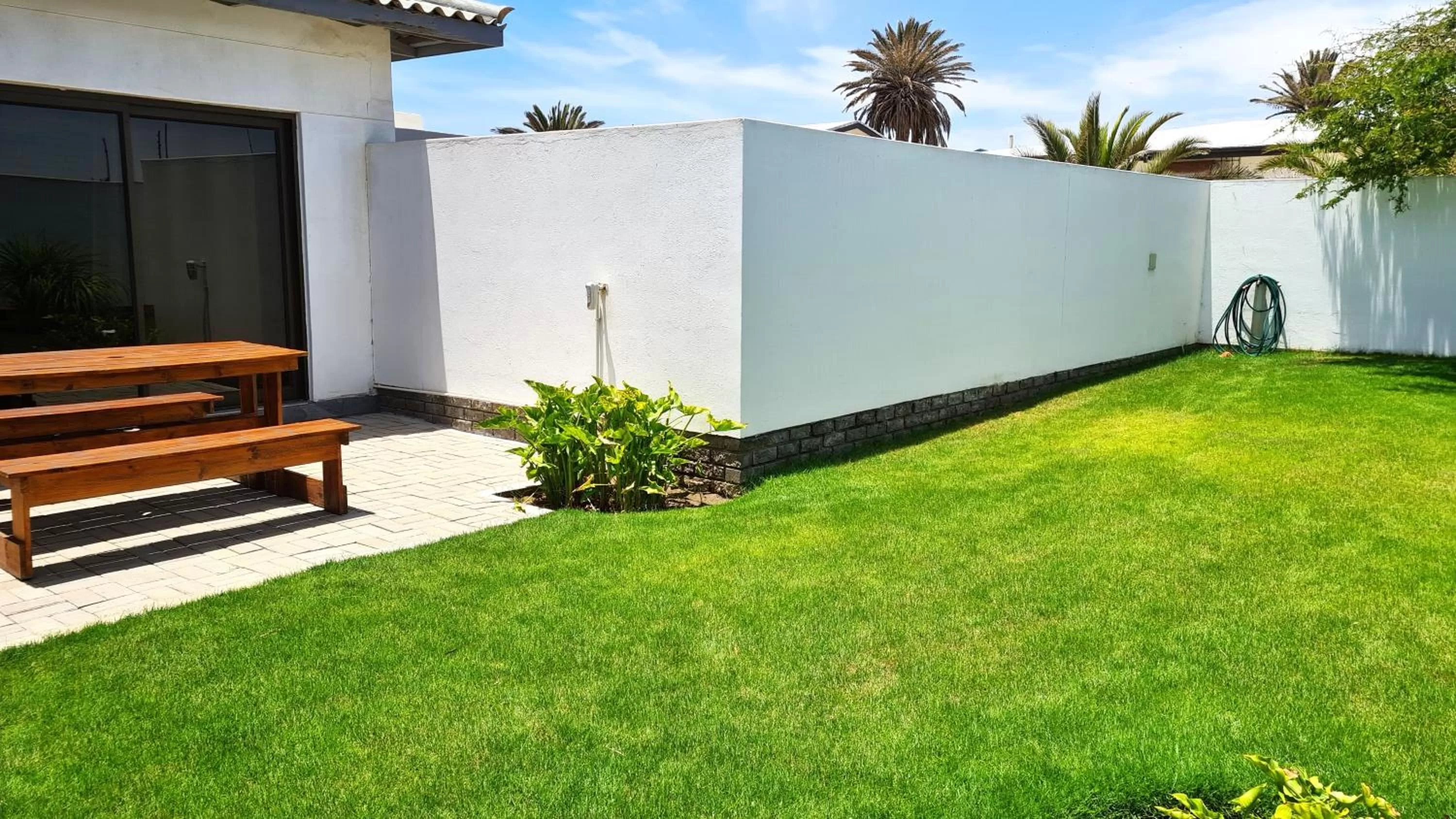 Property building, Garden in Tiende Laan Bed & Breakfast and Self-Catering