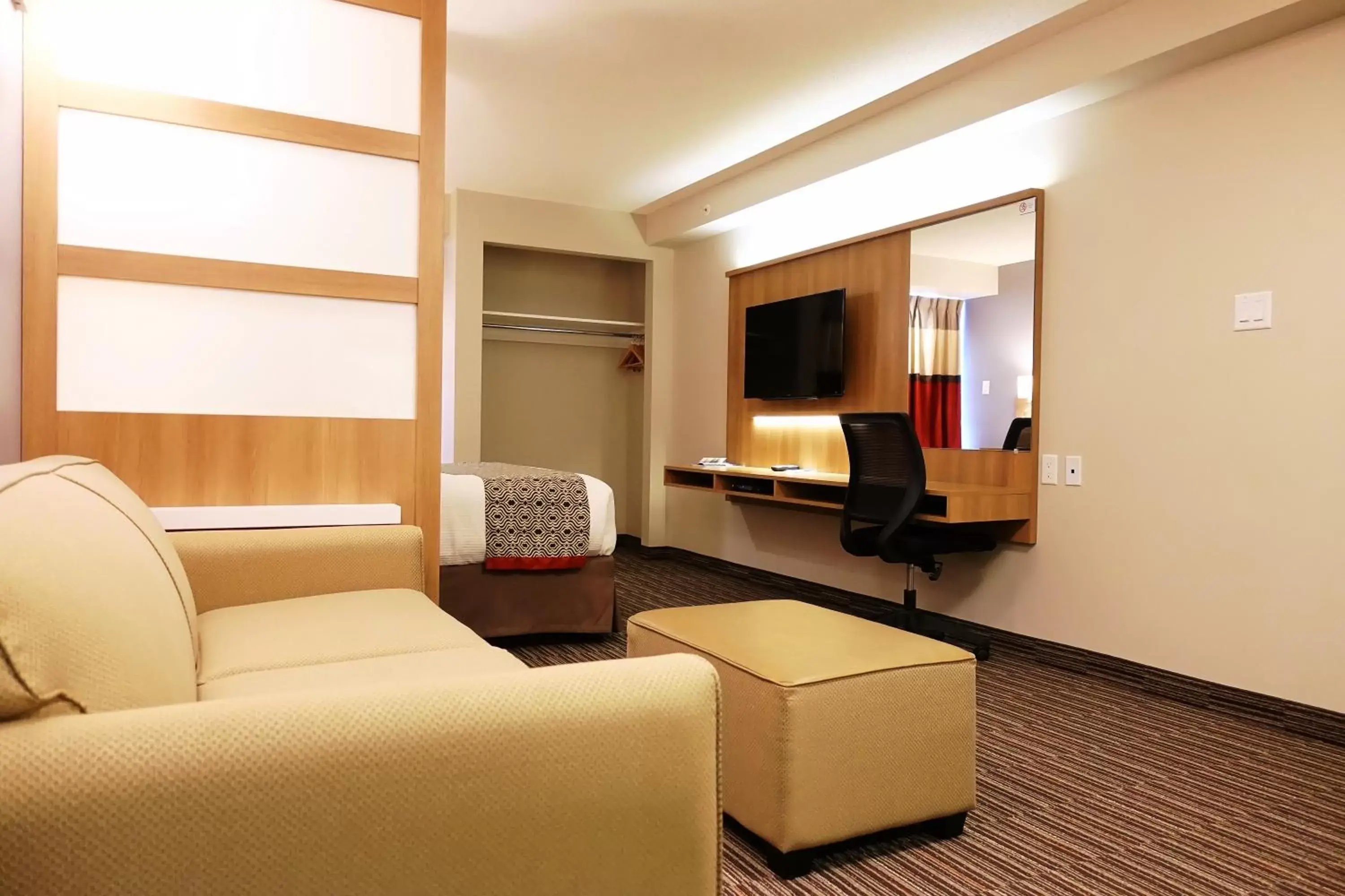 Seating Area in Microtel Casselman