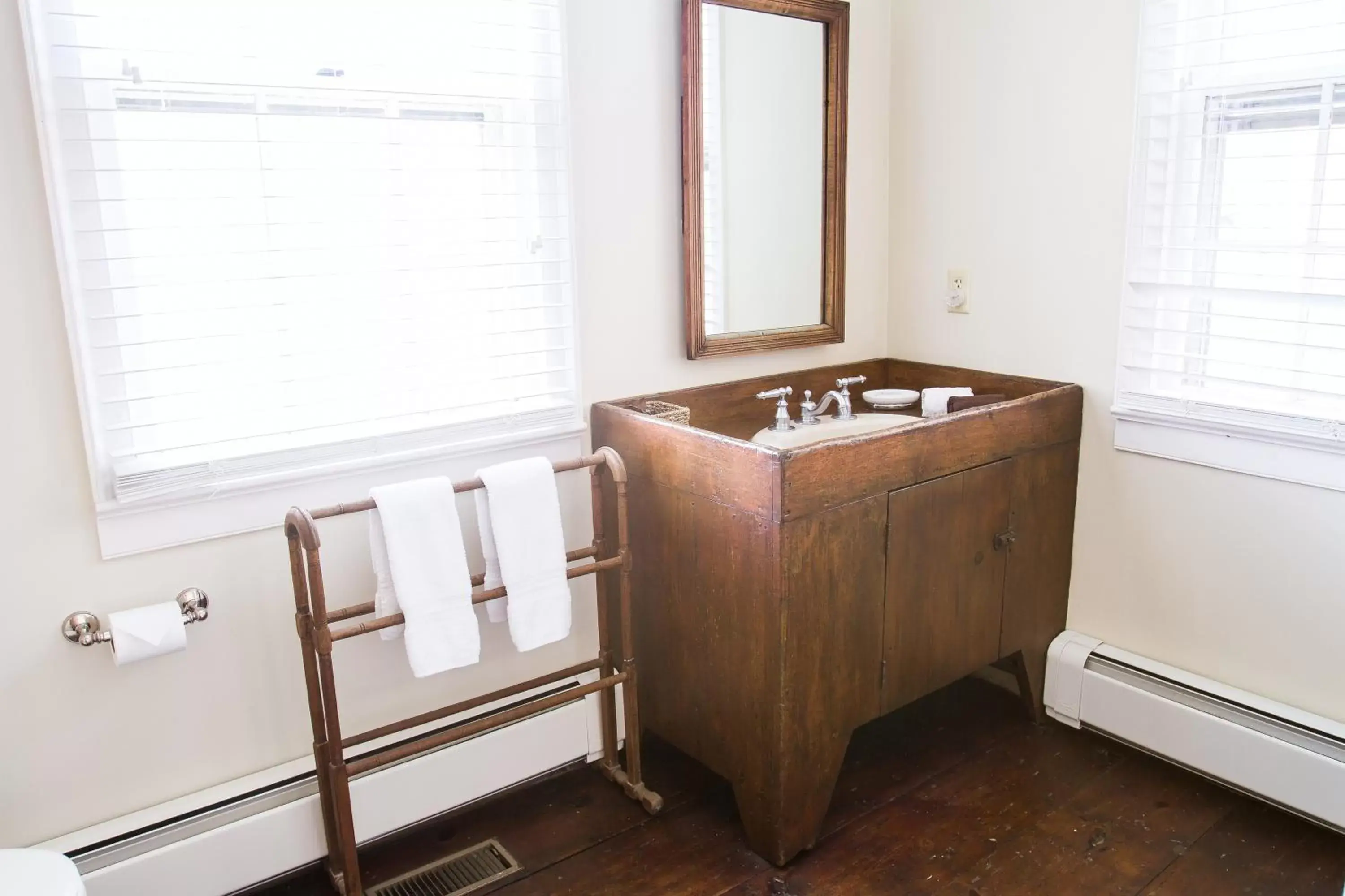 Decorative detail, Bathroom in Inn at Glencairn