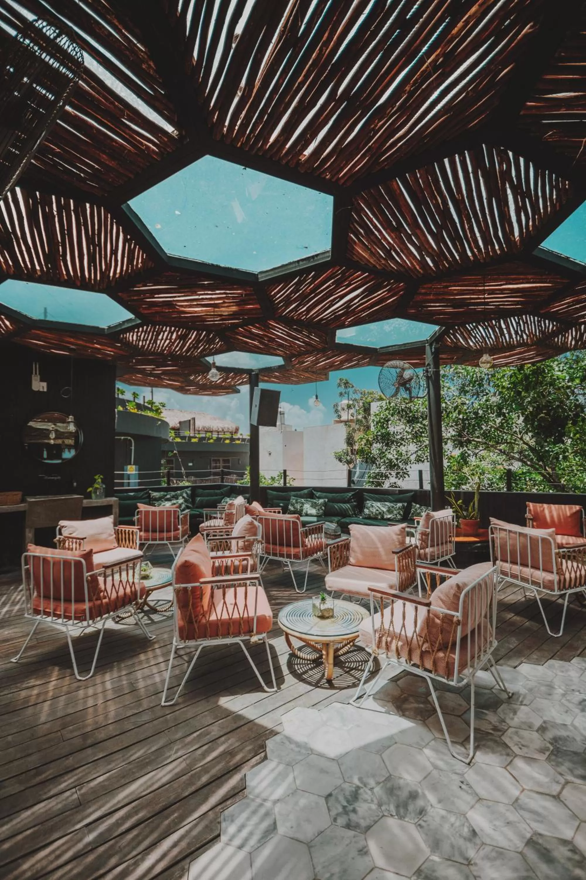 Restaurant/Places to Eat in Maka Hotel Boutique