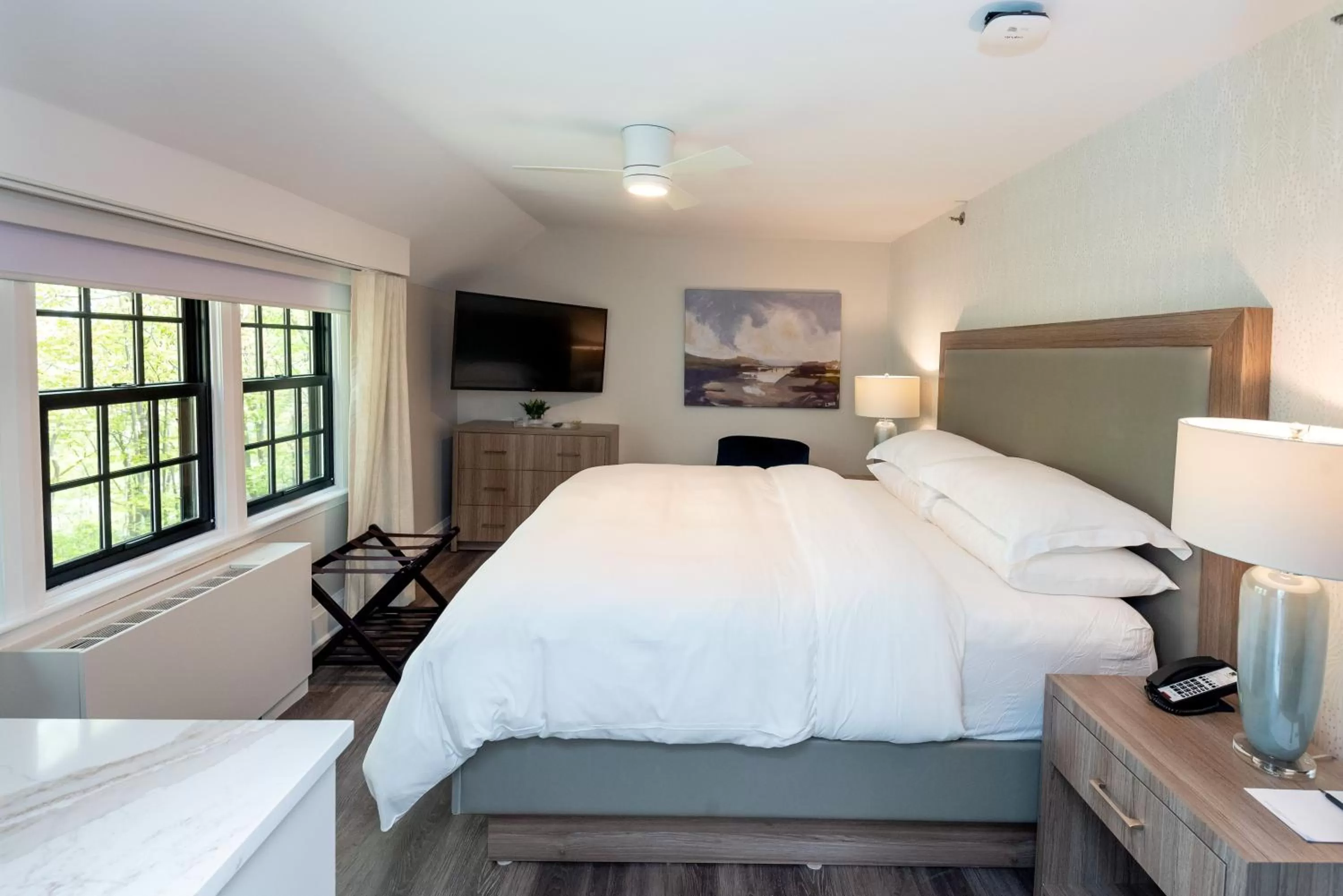 Bedroom, Bed in The Glenerin Inn