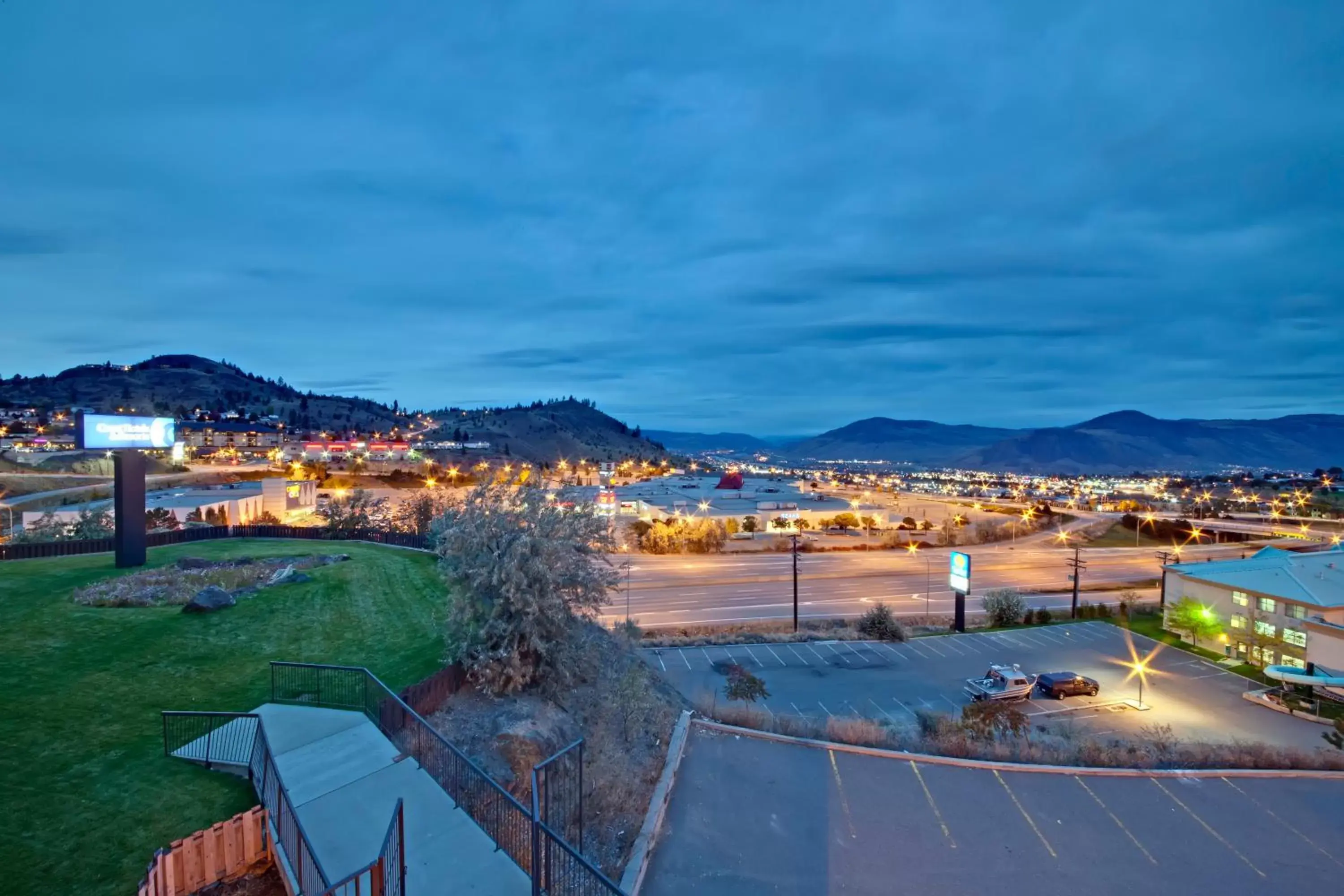 City view in Coast Kamloops Hotel & Conference Centre