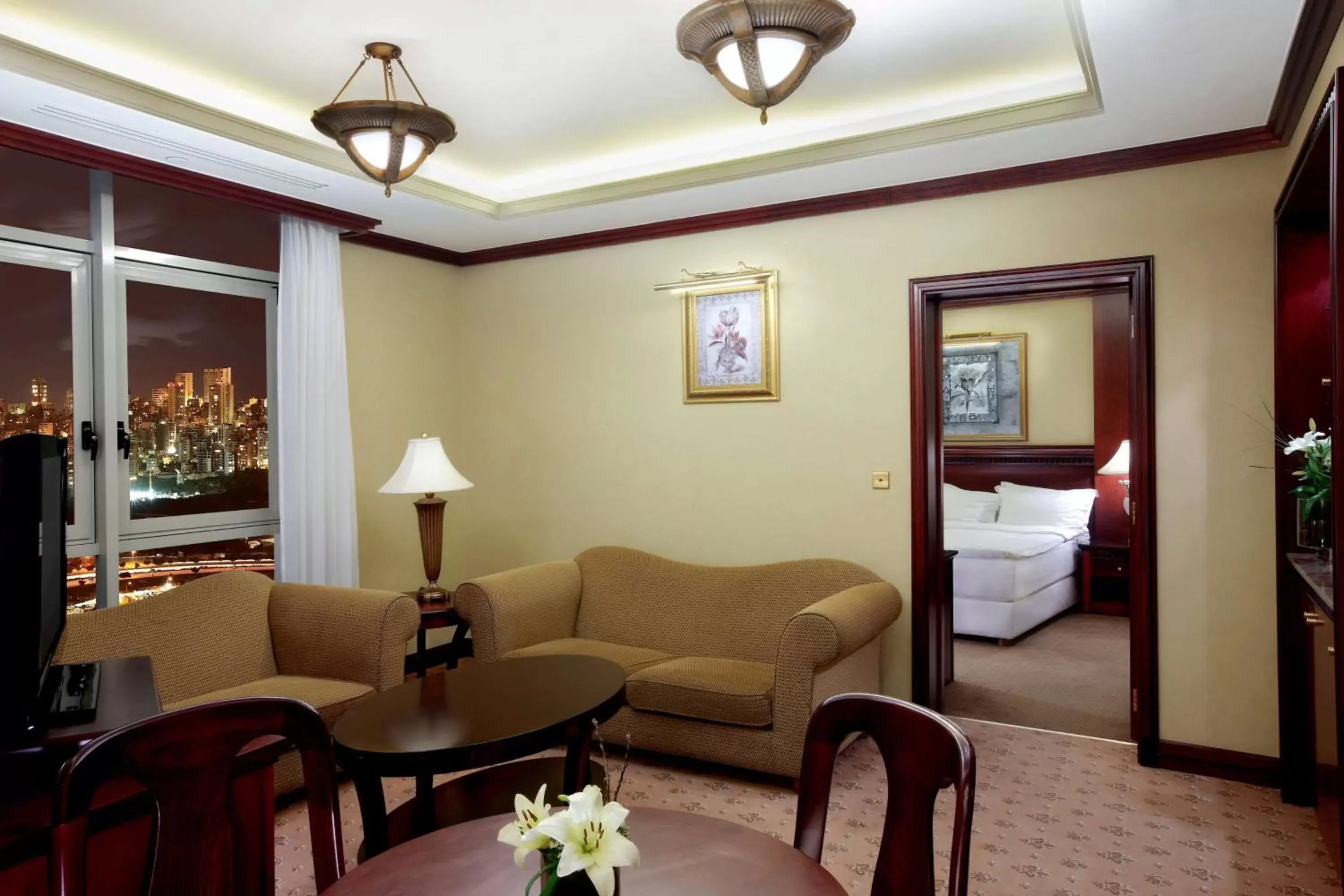 Living room, Seating Area in Hilton Beirut Metropolitan Palace Hotel