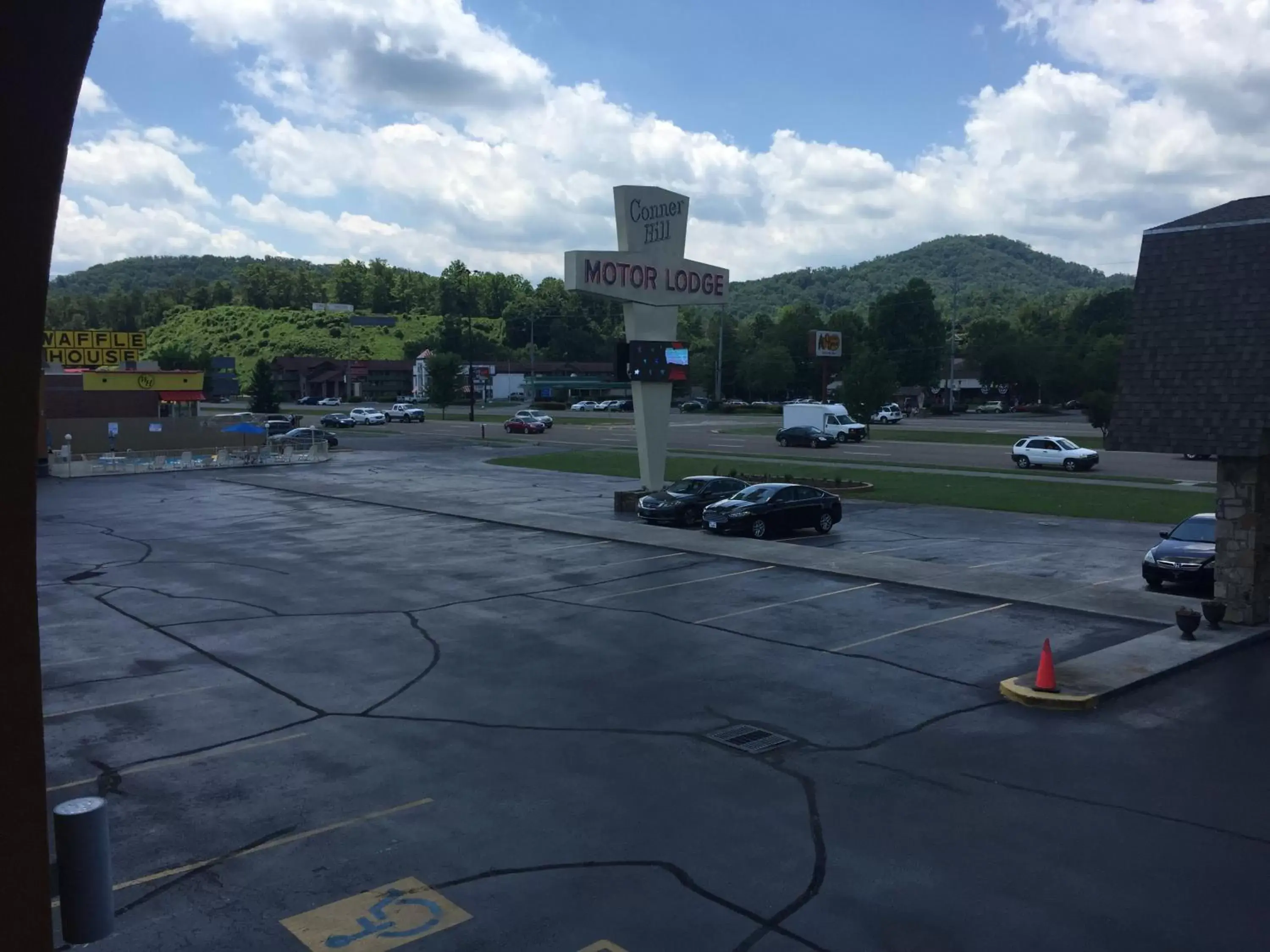 City view, Neighborhood in Conner Hill Motor Lodge