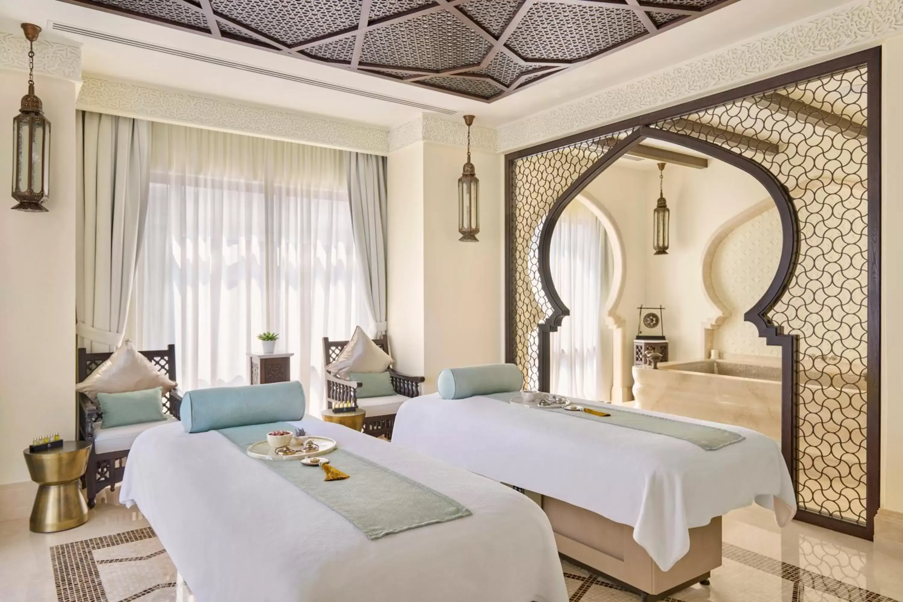 Spa and wellness centre/facilities, Bed in Emirates Palace Mandarin Oriental, Abu Dhabi