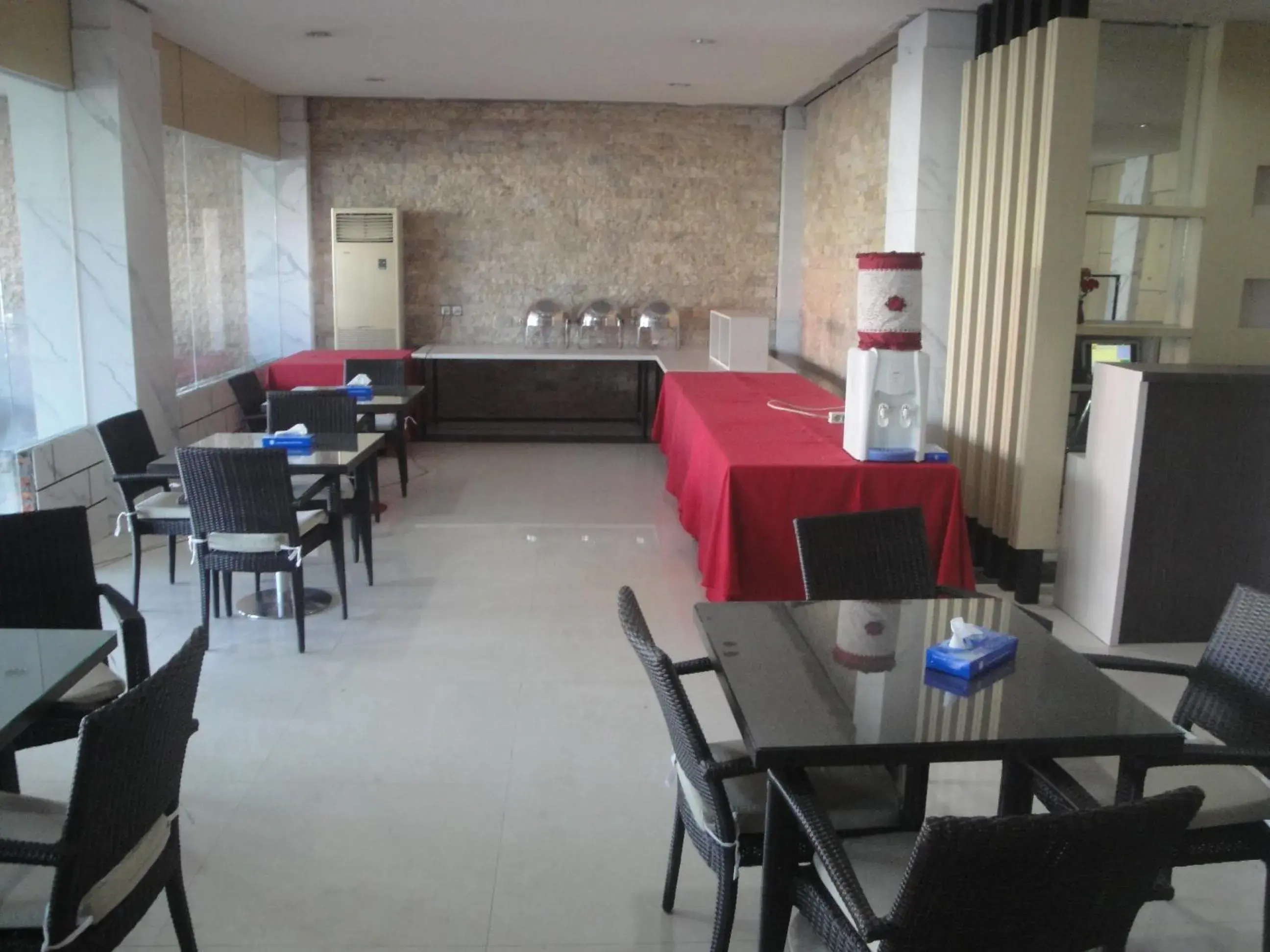 Restaurant/places to eat in Sylvia Hotel Maumere Restaurant/places to eat in Sylvia Hotel Maumere