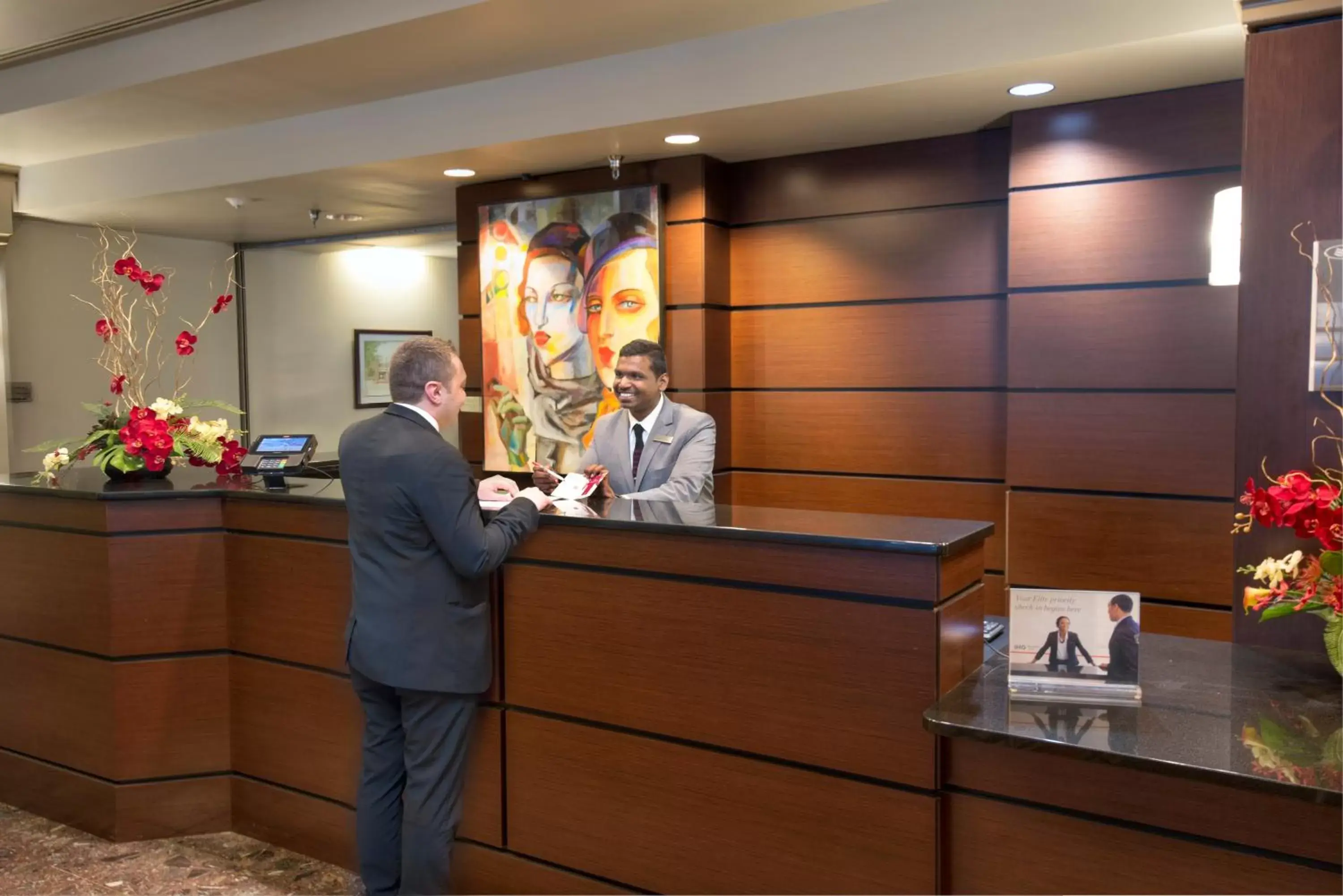 Property building, Lobby/Reception in Crowne Plaza Indianapolis-Dwtn-Union Stn, an IHG Hotel