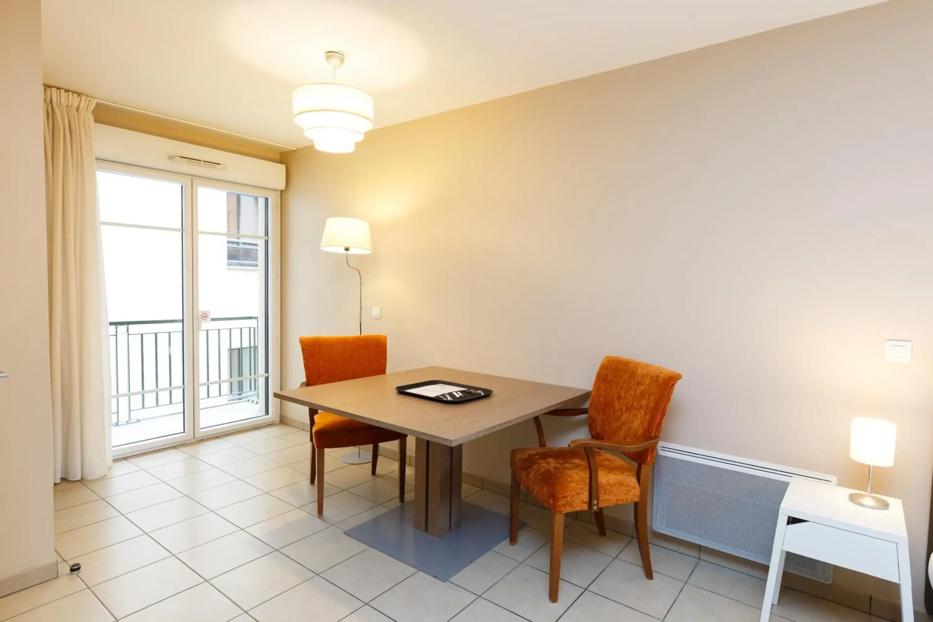 Seating area, Dining Area in Residhotel Toulouse Centre