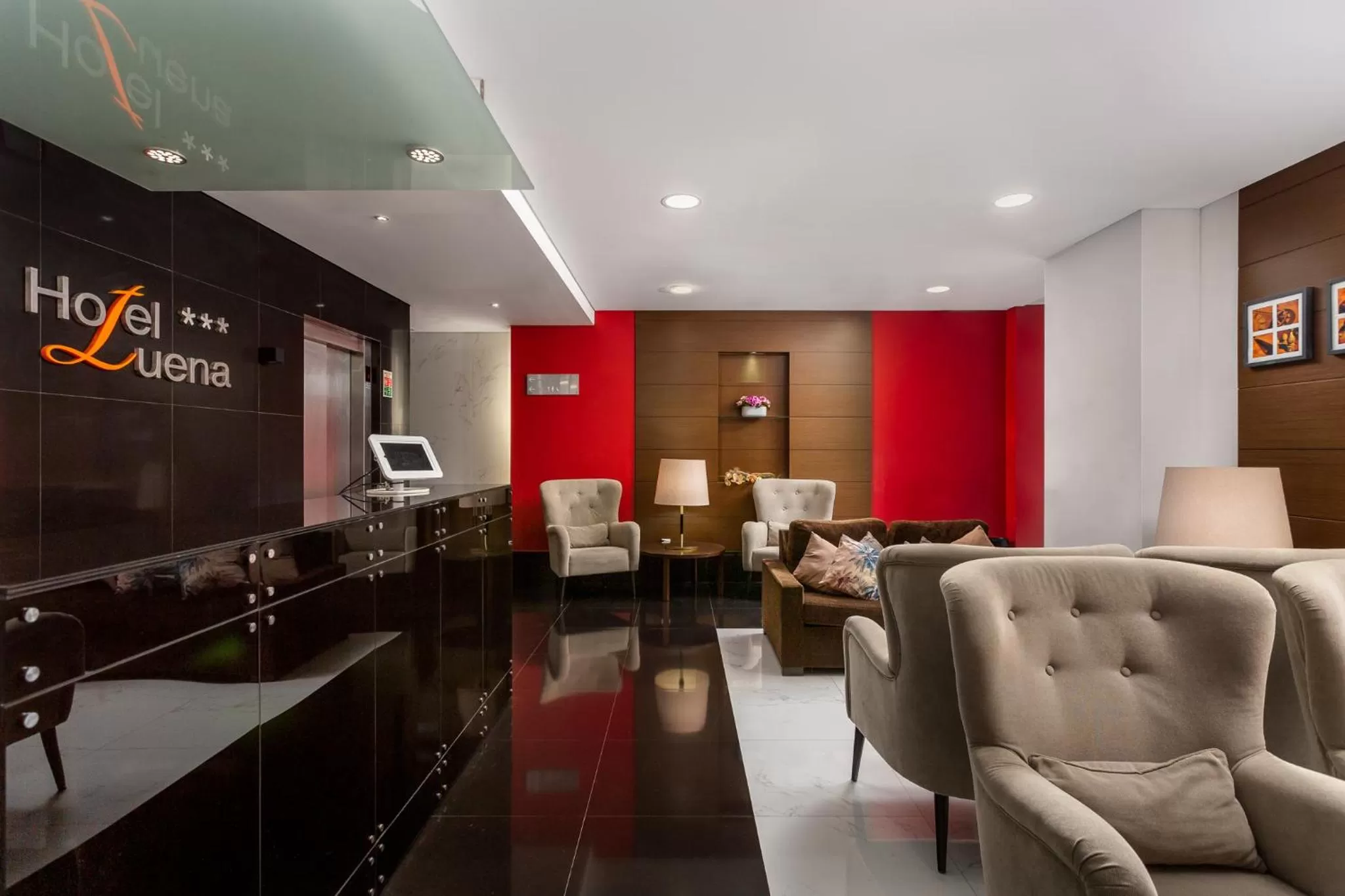 Lobby or reception in Hotel Luena