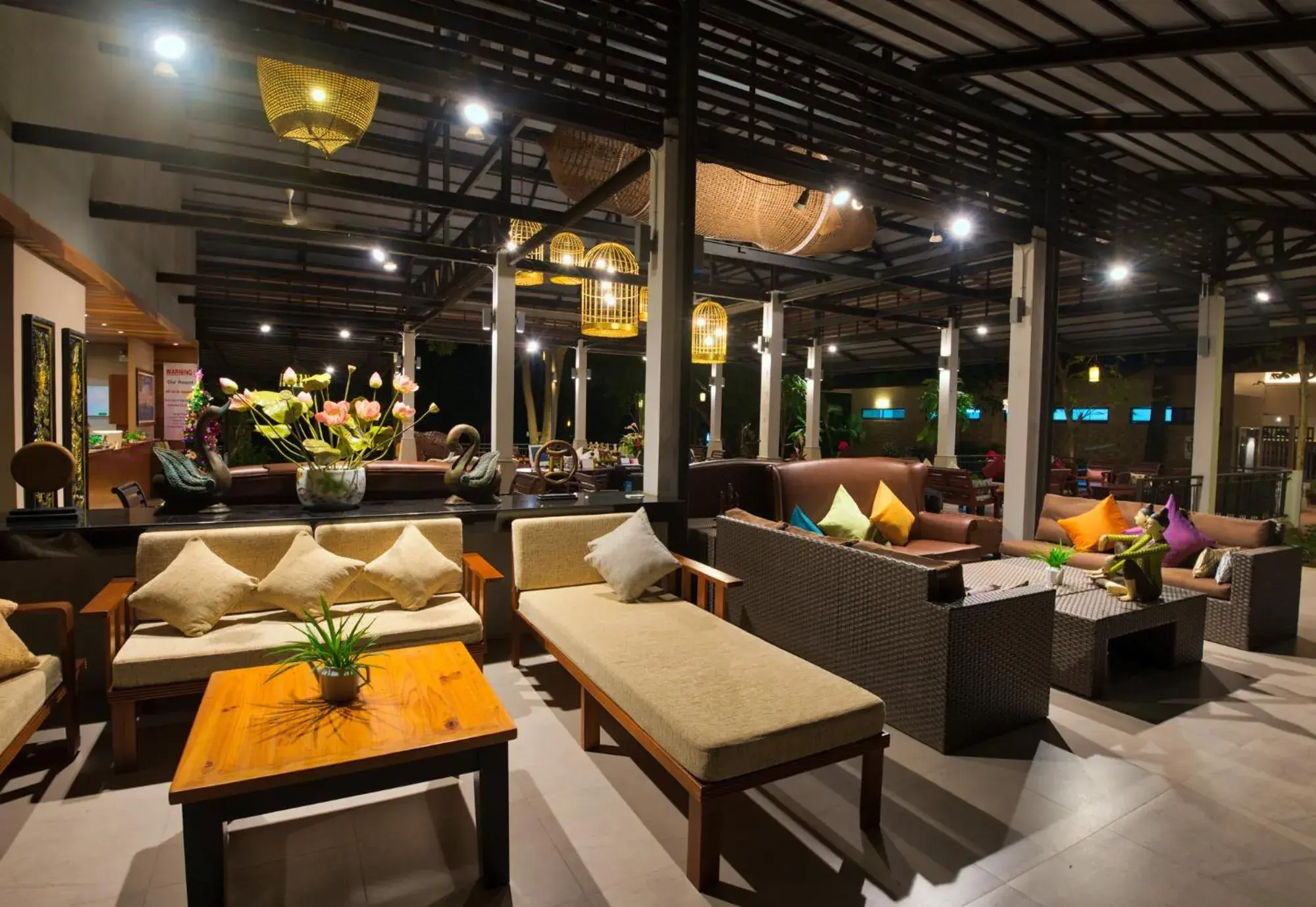 Lobby or reception, Restaurant/Places to Eat in Anda Lanta Resort