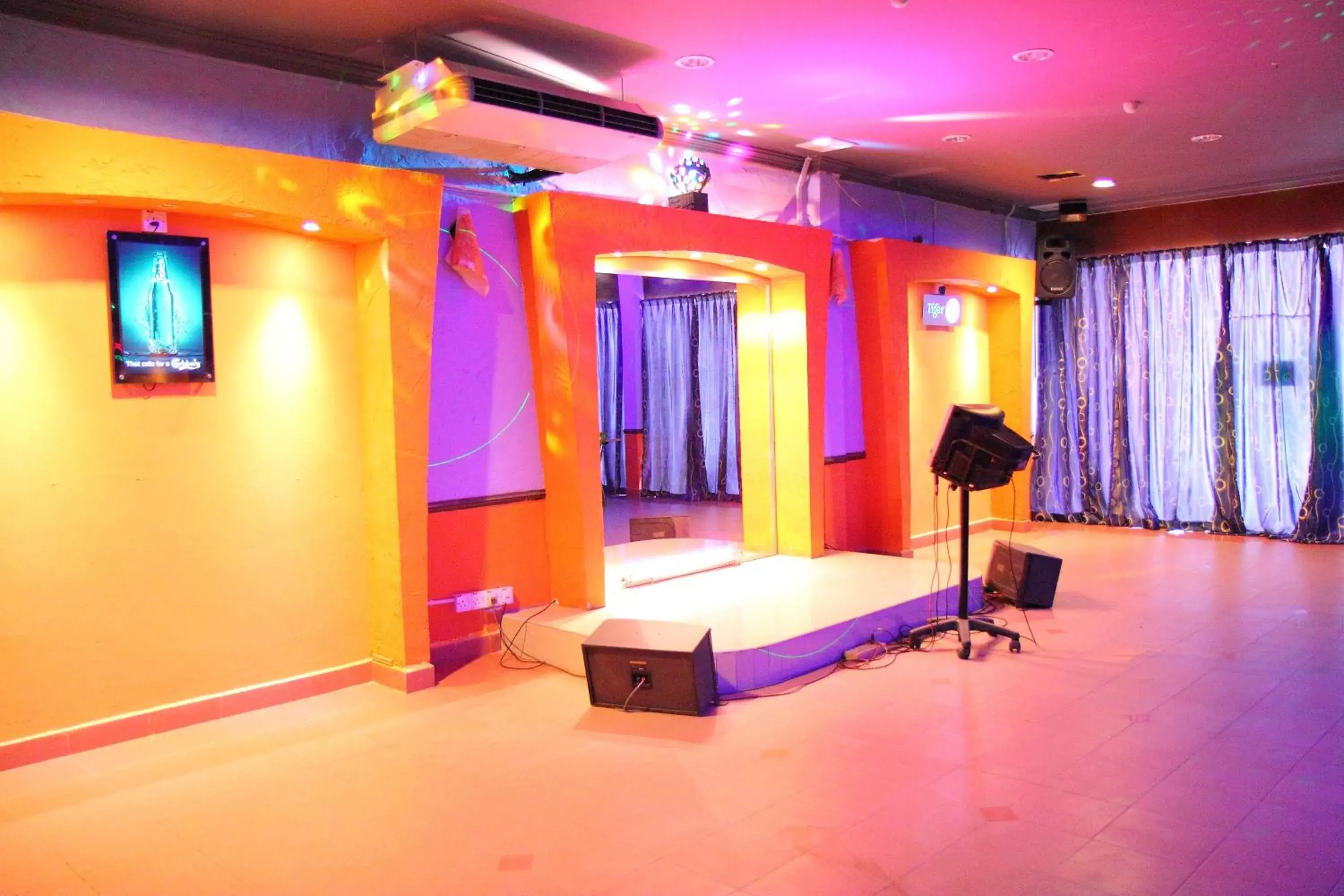 Lounge or bar, Bed in Grandpa Hotel Lounge or bar, Bed in Grandpa Hotel