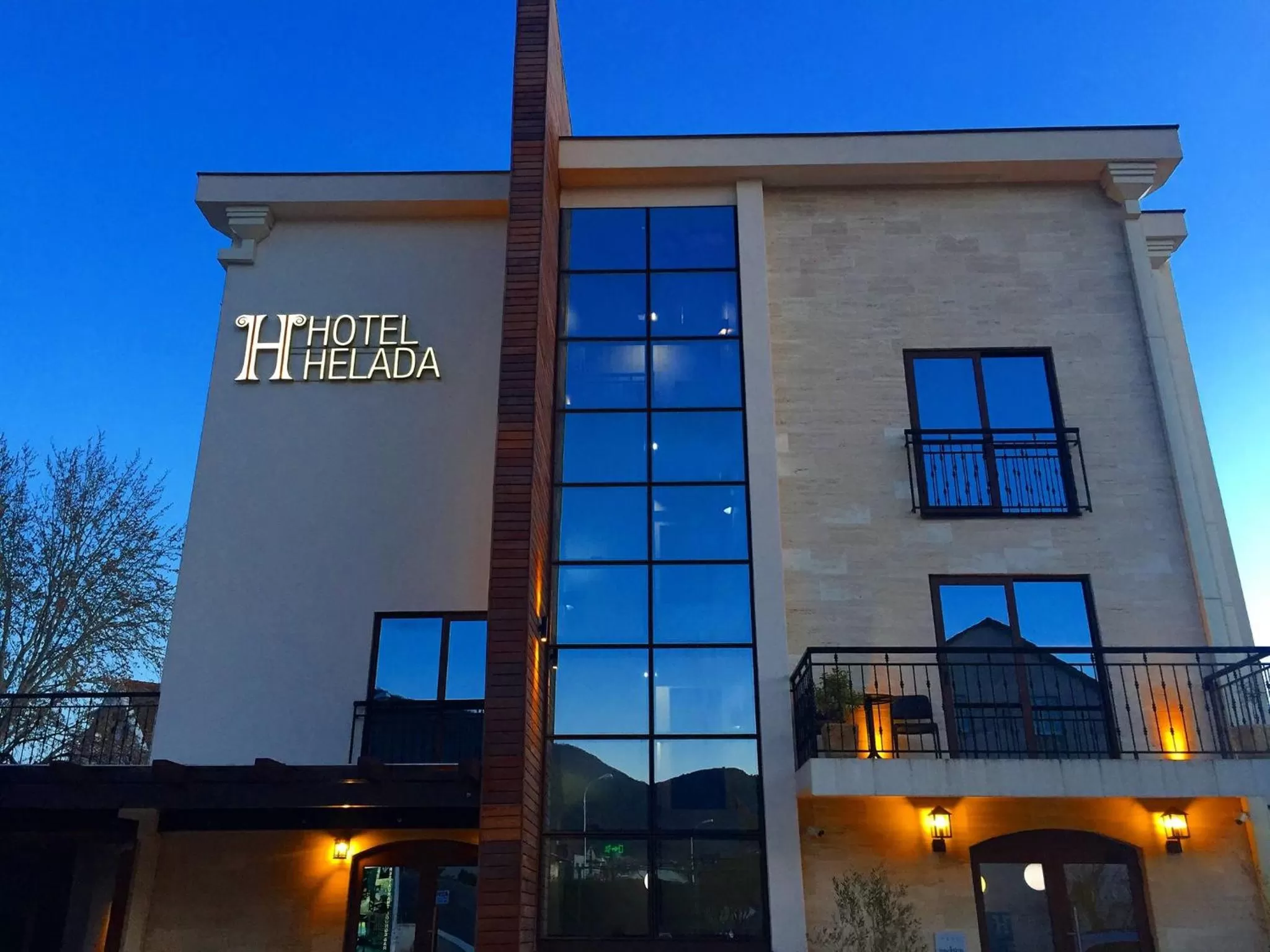 Property building in Hotel Helada