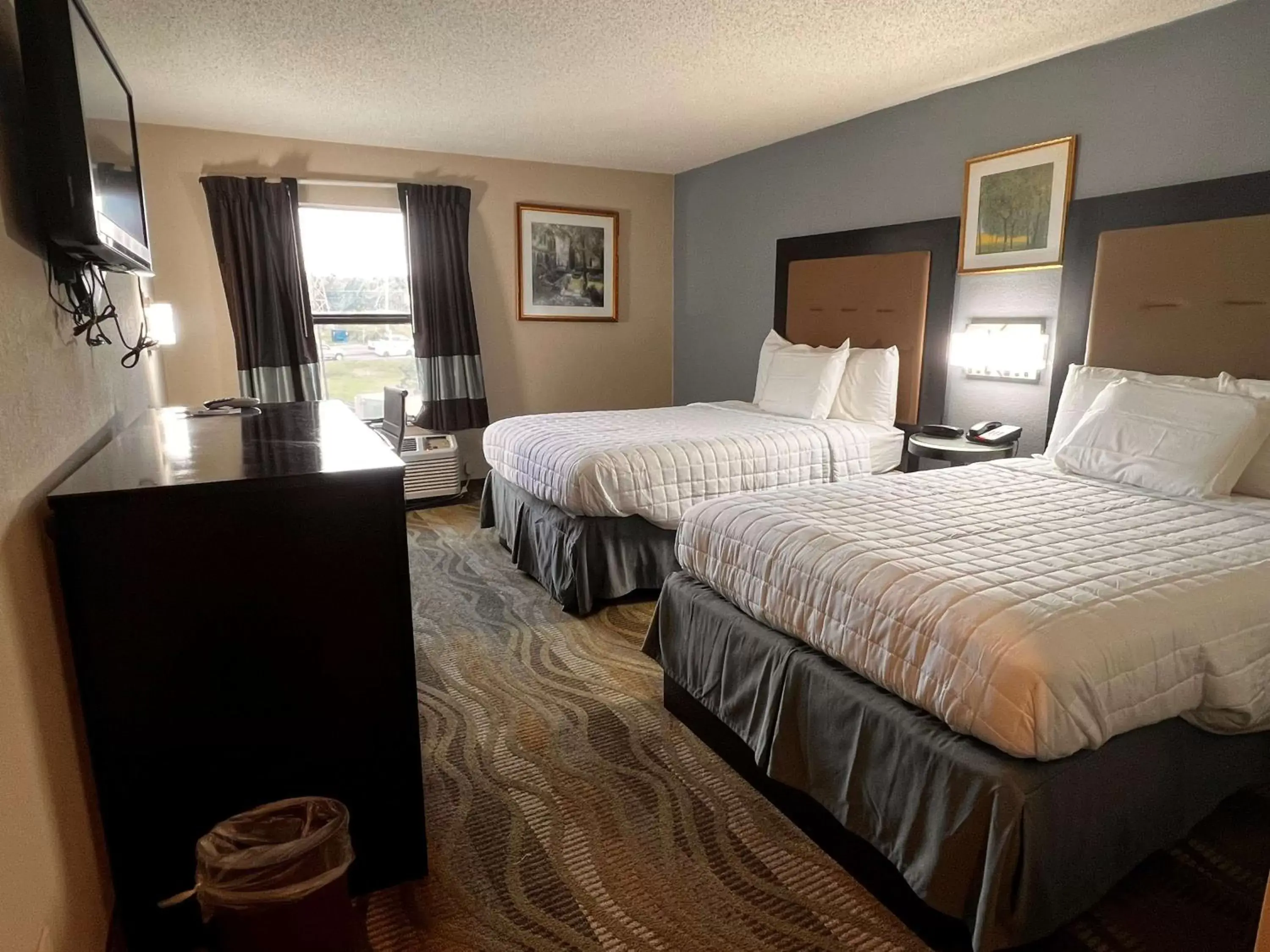 Bedroom, Bed in SureStay Hotel by Best Western Morganton