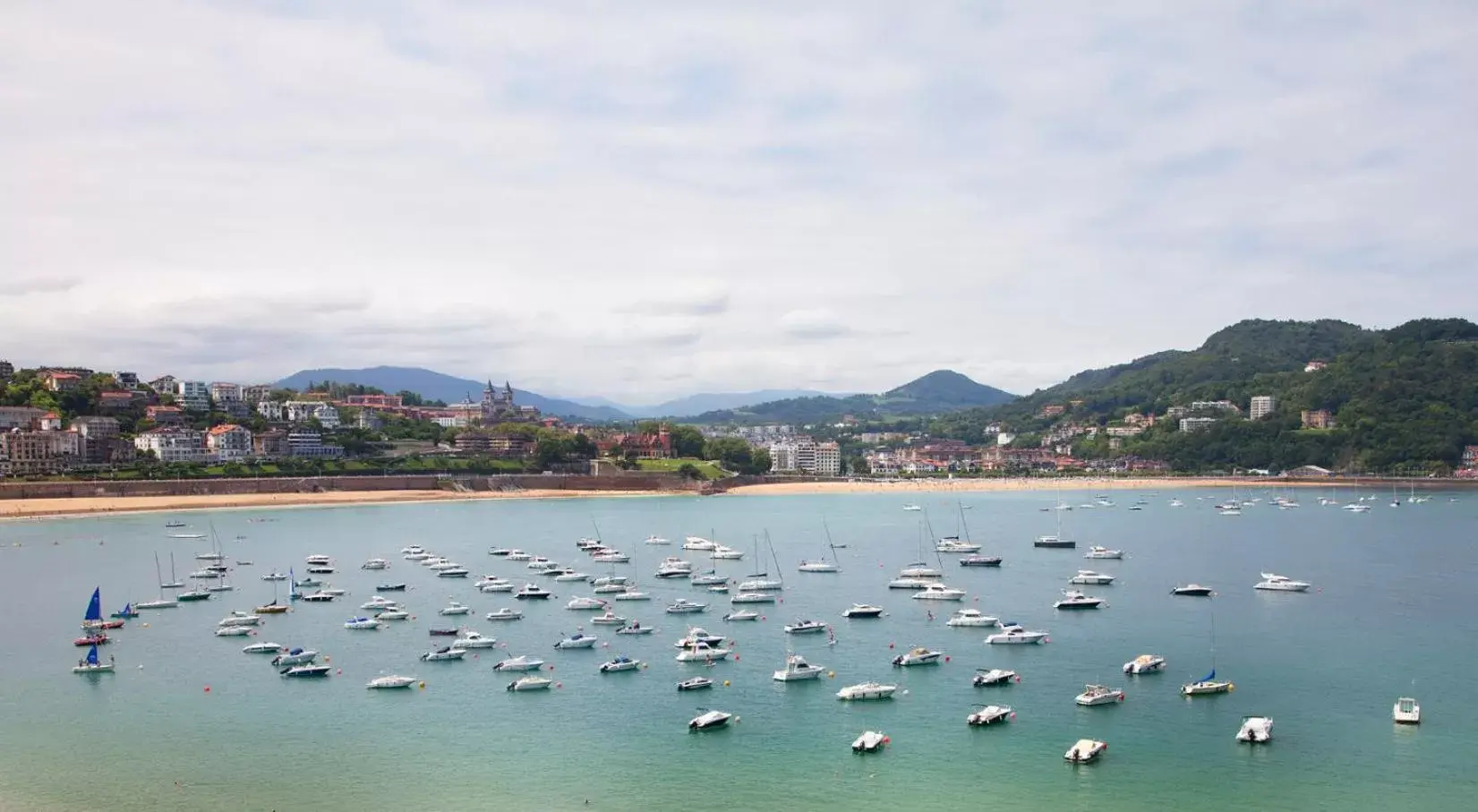 Beach in Lasala Plaza Hotel