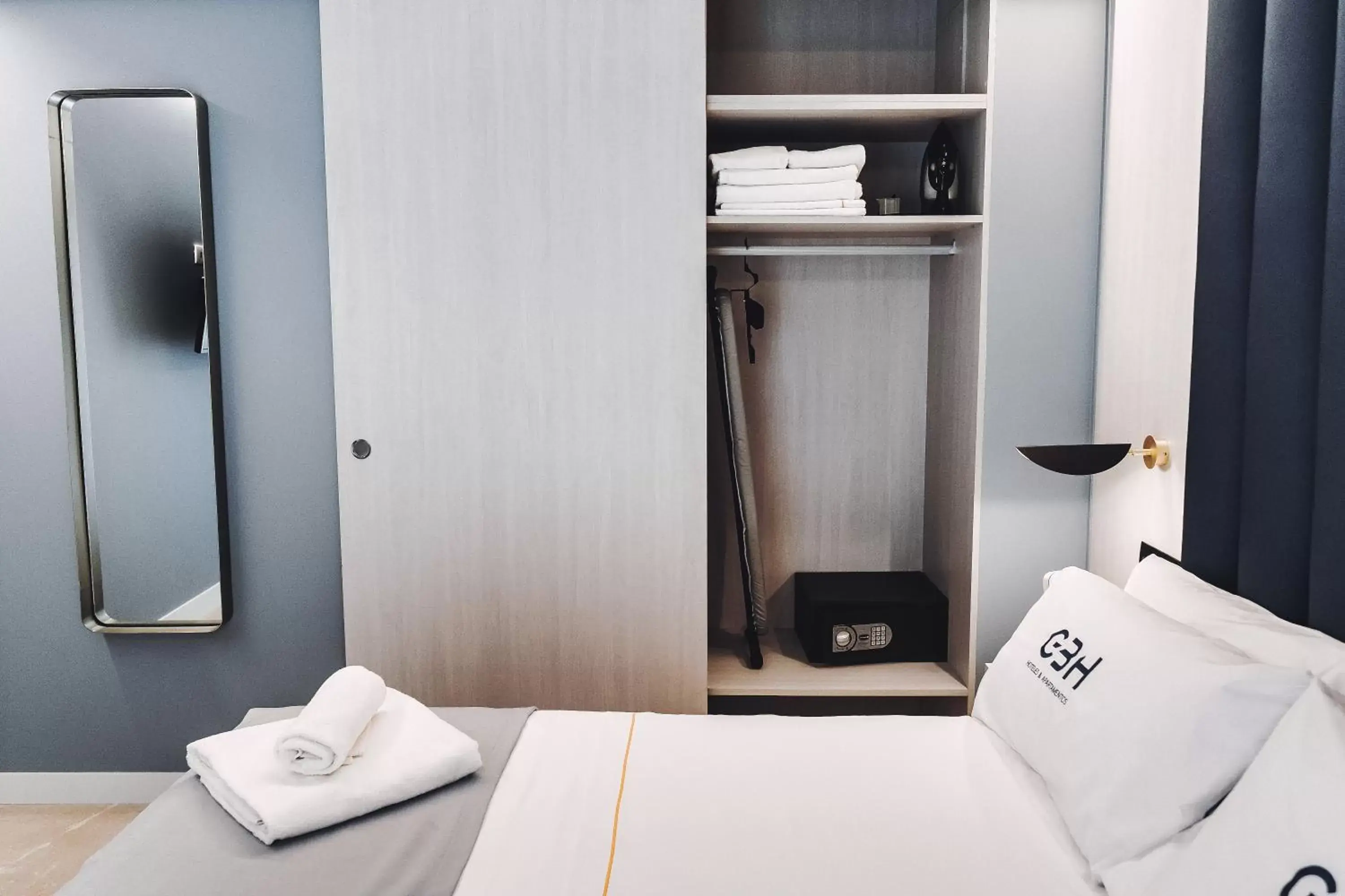 Bedroom, Bed in GBH Hotel-Apartamentos Estrella de Mar