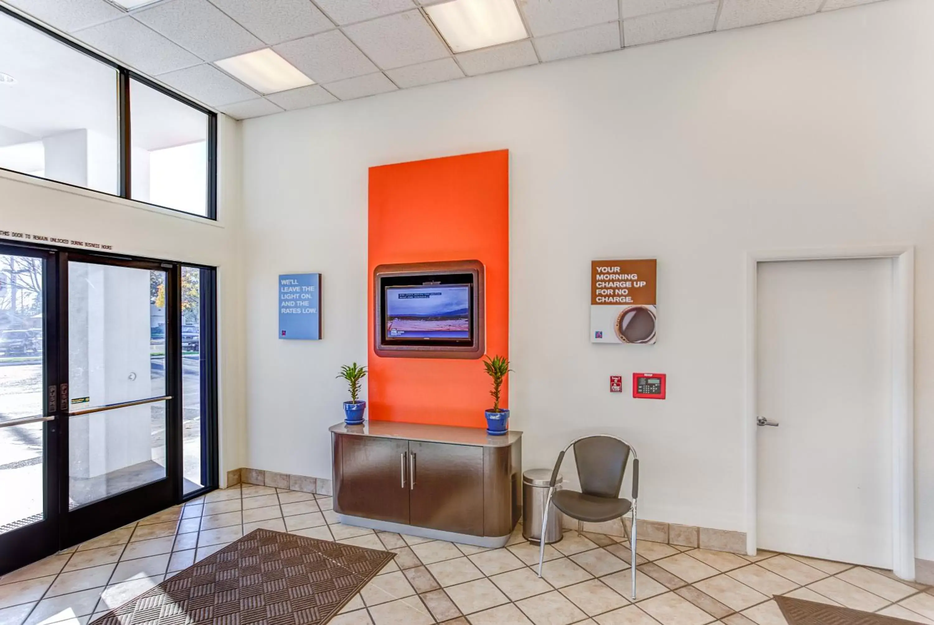 Lobby or reception in Motel 6-Portland, OR - Tigard West Lobby or reception in Motel 6-Portland, OR - Tigard West