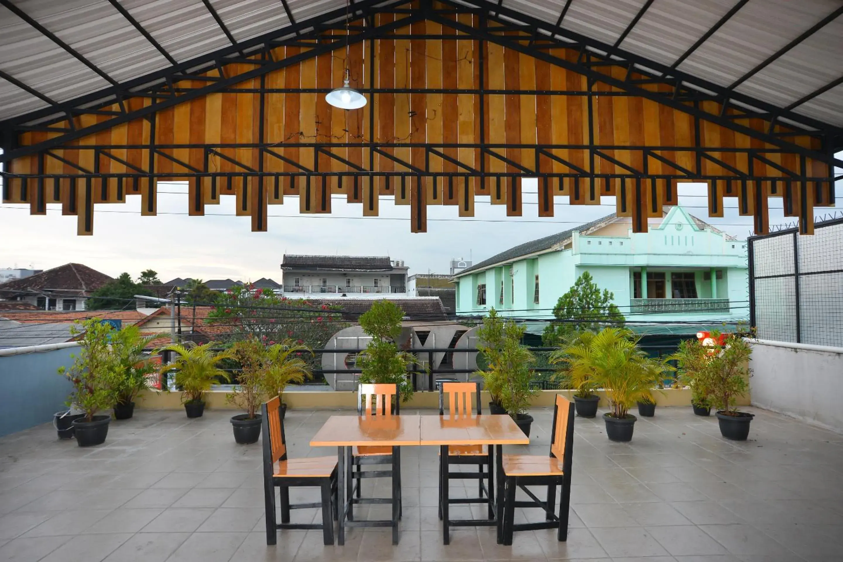 Balcony/Terrace, Restaurant/Places to Eat in OYO 745 Griya Jasmine Syariah