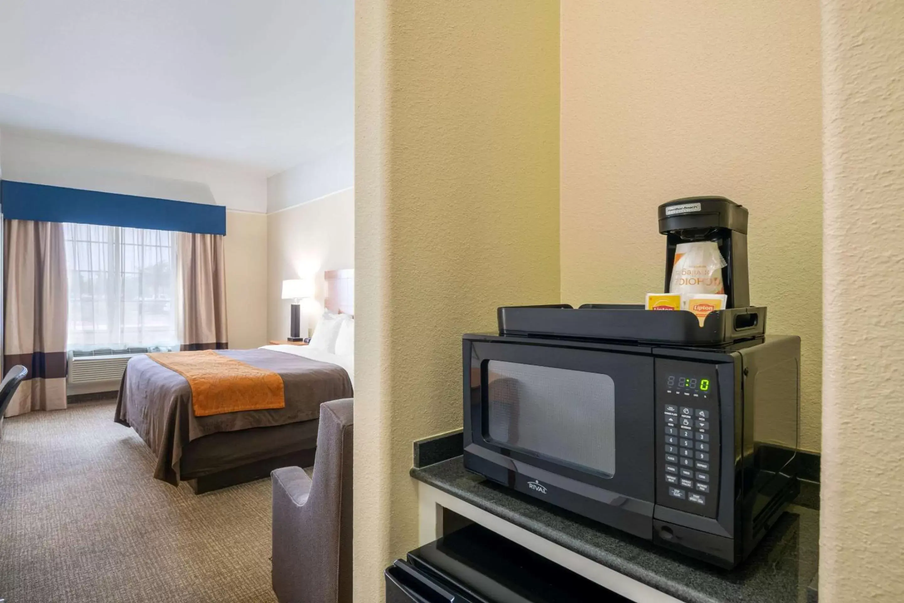Queen Suite with Two Queen Beds and Roll in Shower - Accessible/Non-Smoking in Comfort Inn and Suites Odessa Queen Suite with Two Queen Beds and Roll in Shower - Accessible/Non-Smoking in Comfort Inn and Suites Odessa