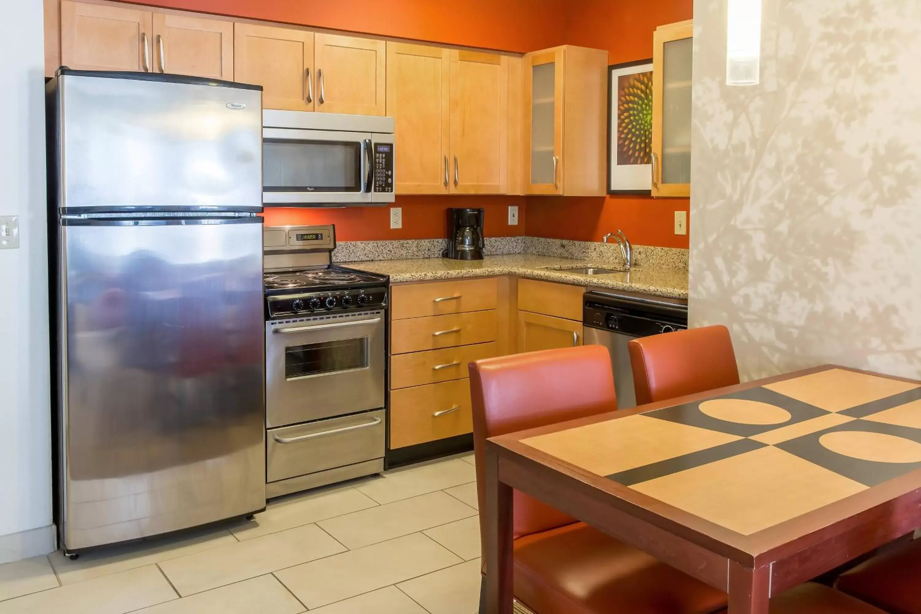 Bedroom, Kitchen/Kitchenette in Residence Inn Sioux Falls