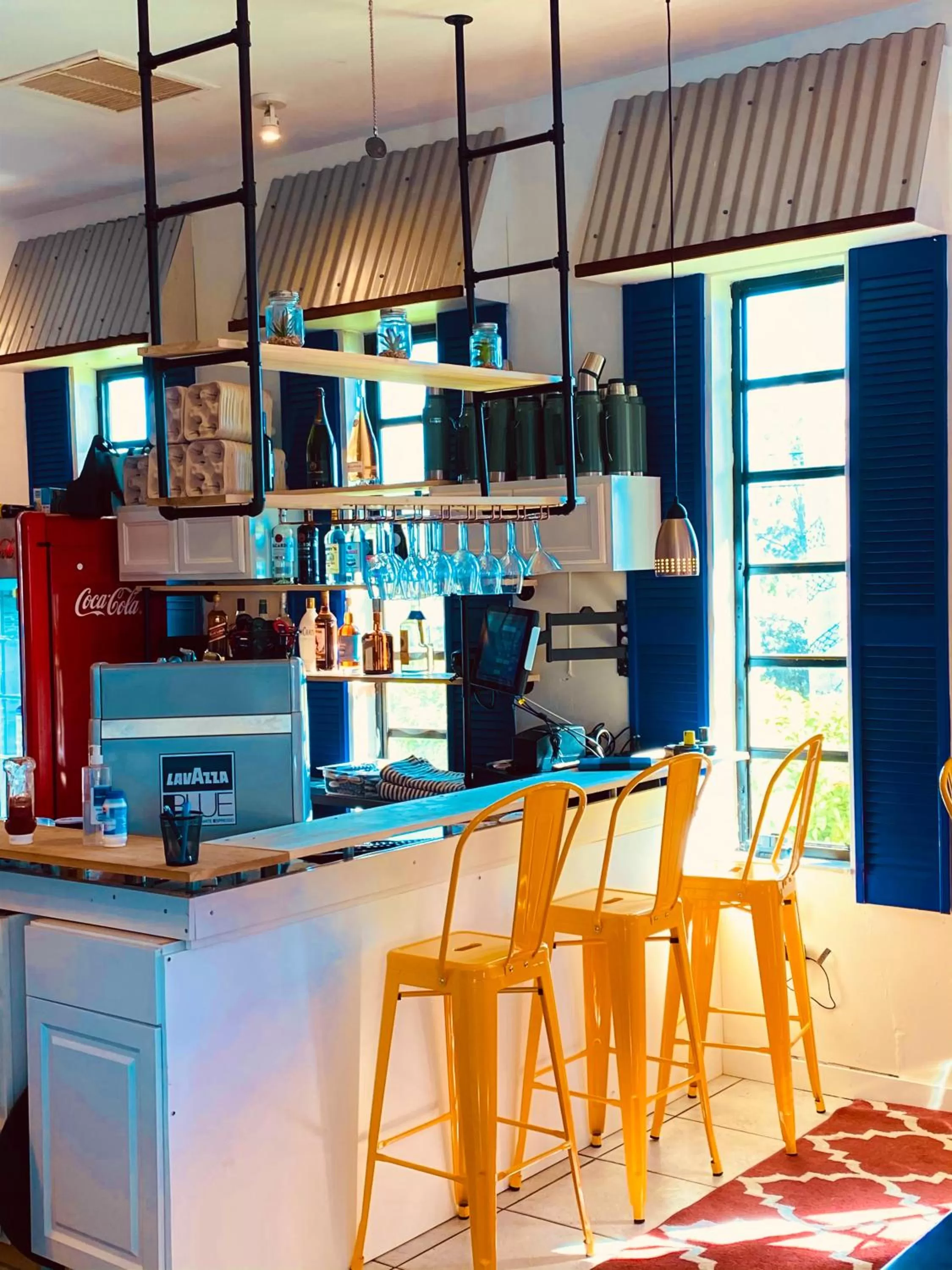 Restaurant/places to eat in Skipjack Resort & Marina