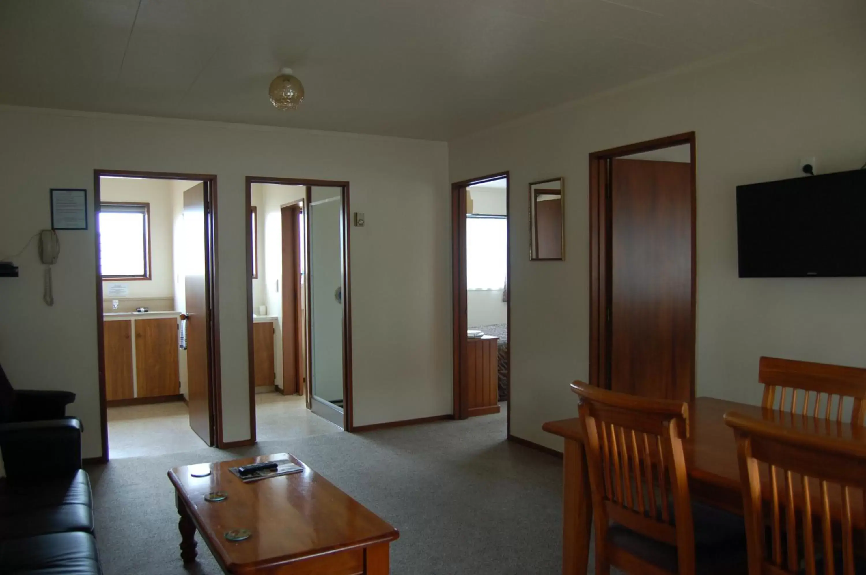 TV/Entertainment Center in Carisbrook Motel