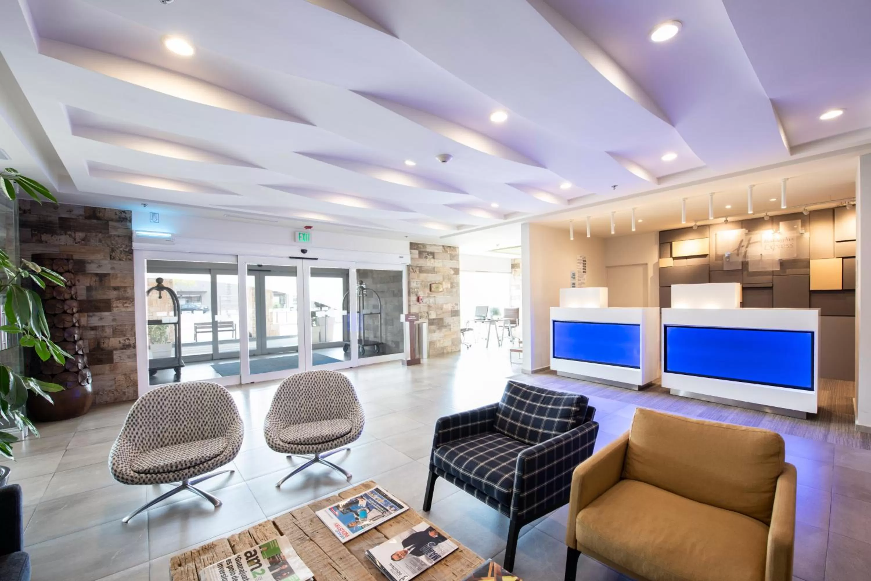 Property building in Holiday Inn Express and Suites Celaya by IHG